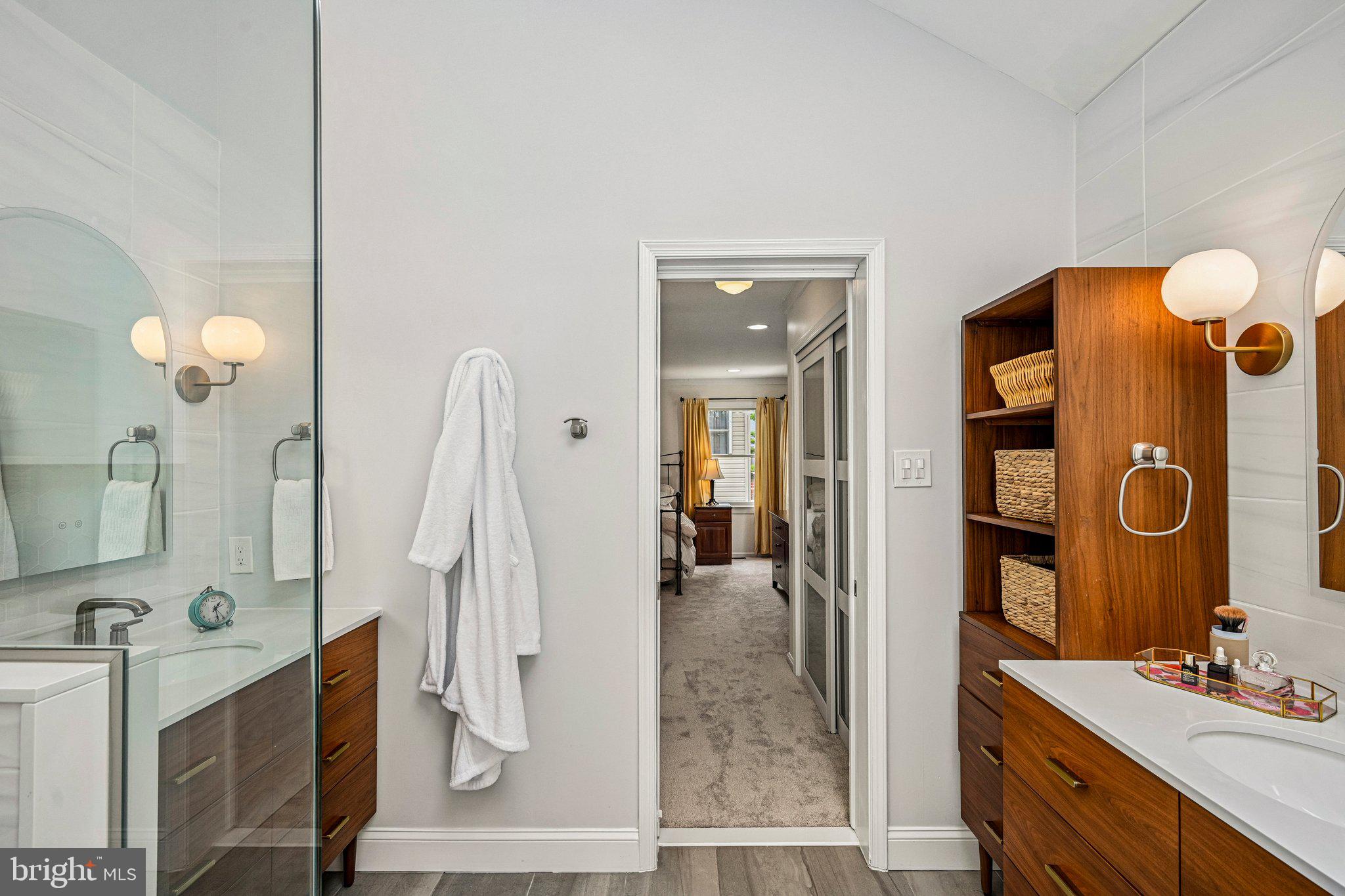 MONTGOMERY RIDGE - Residential