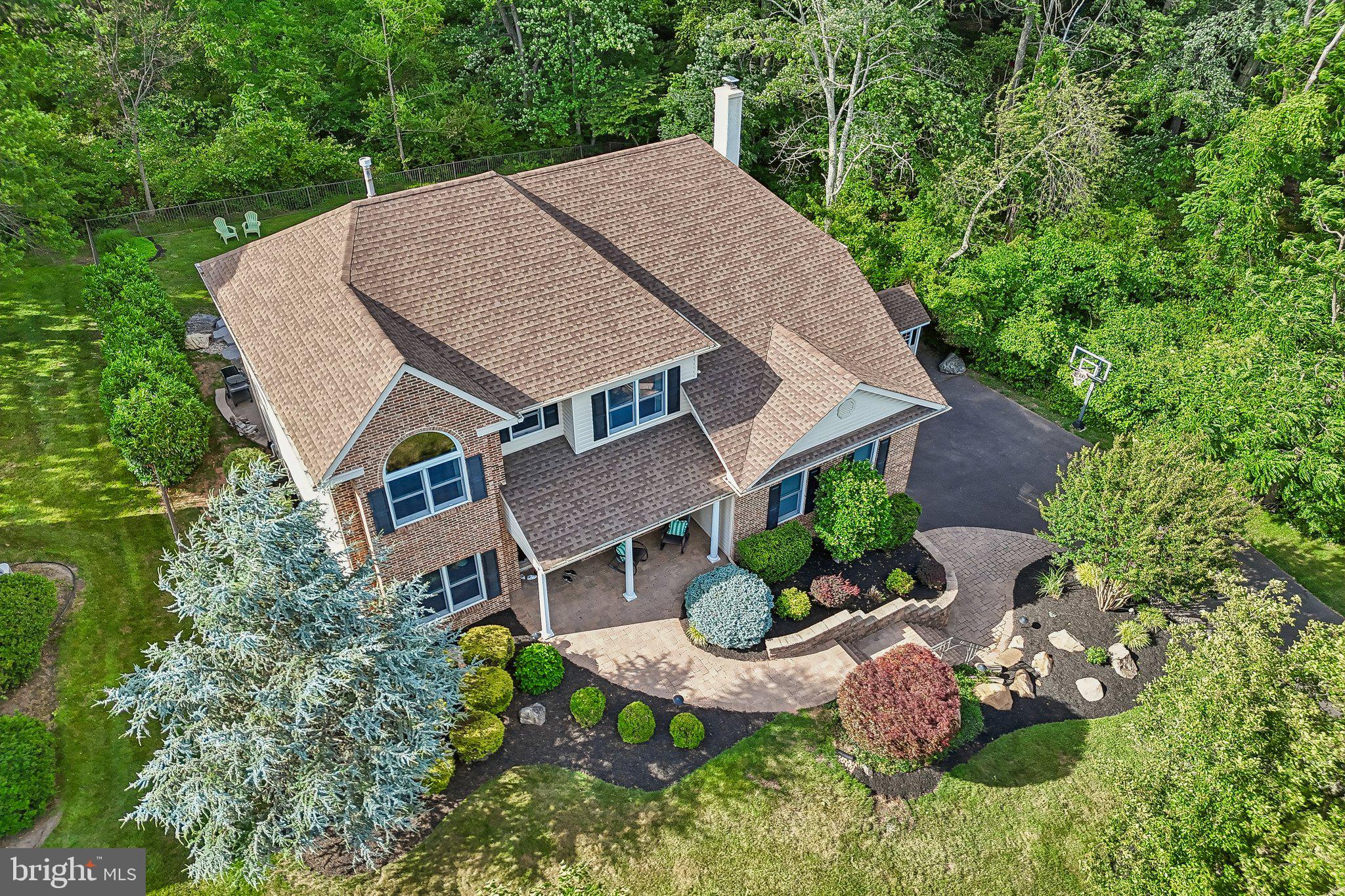 MONTGOMERY RIDGE - Residential