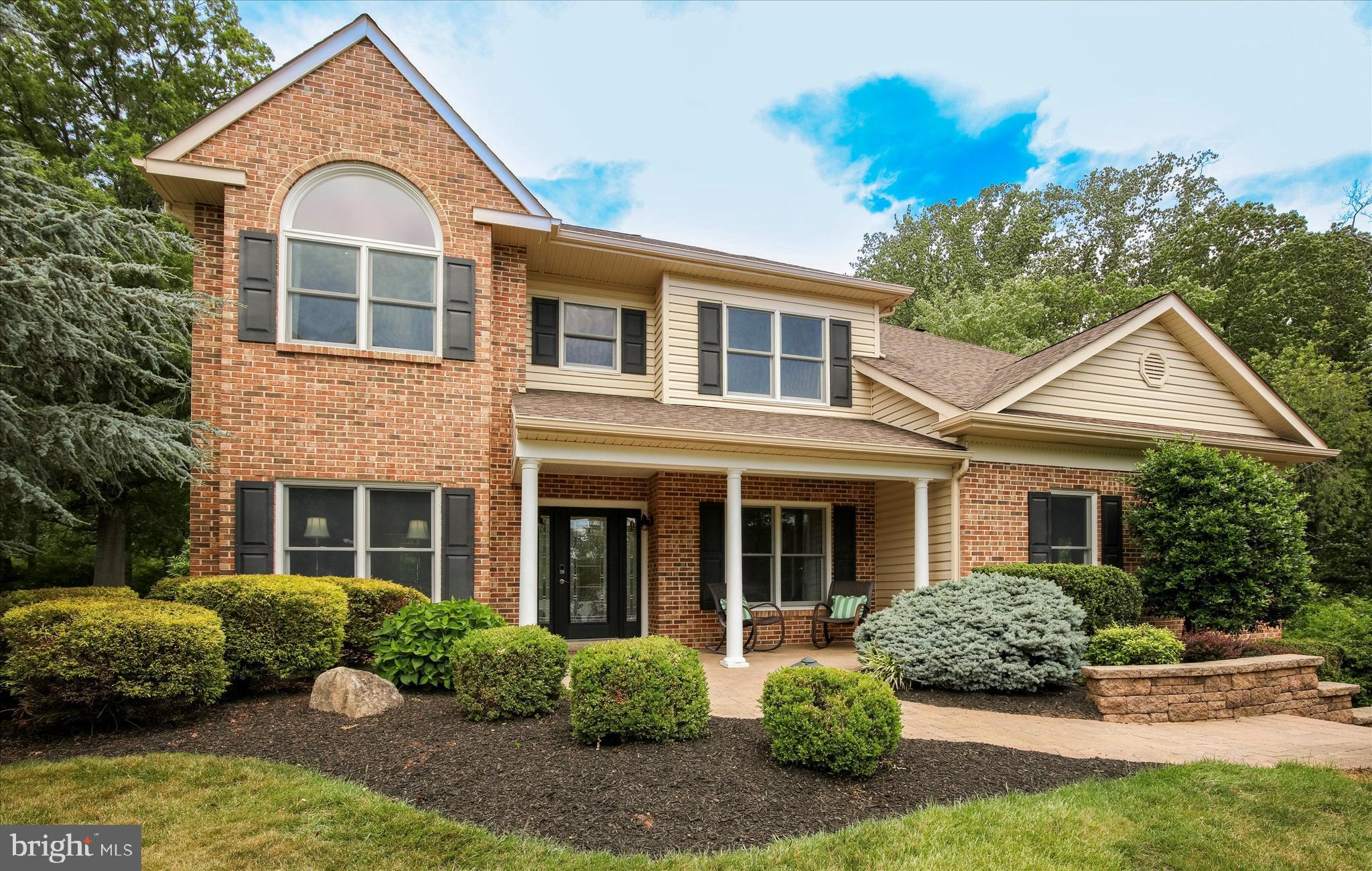 MONTGOMERY RIDGE - Residential