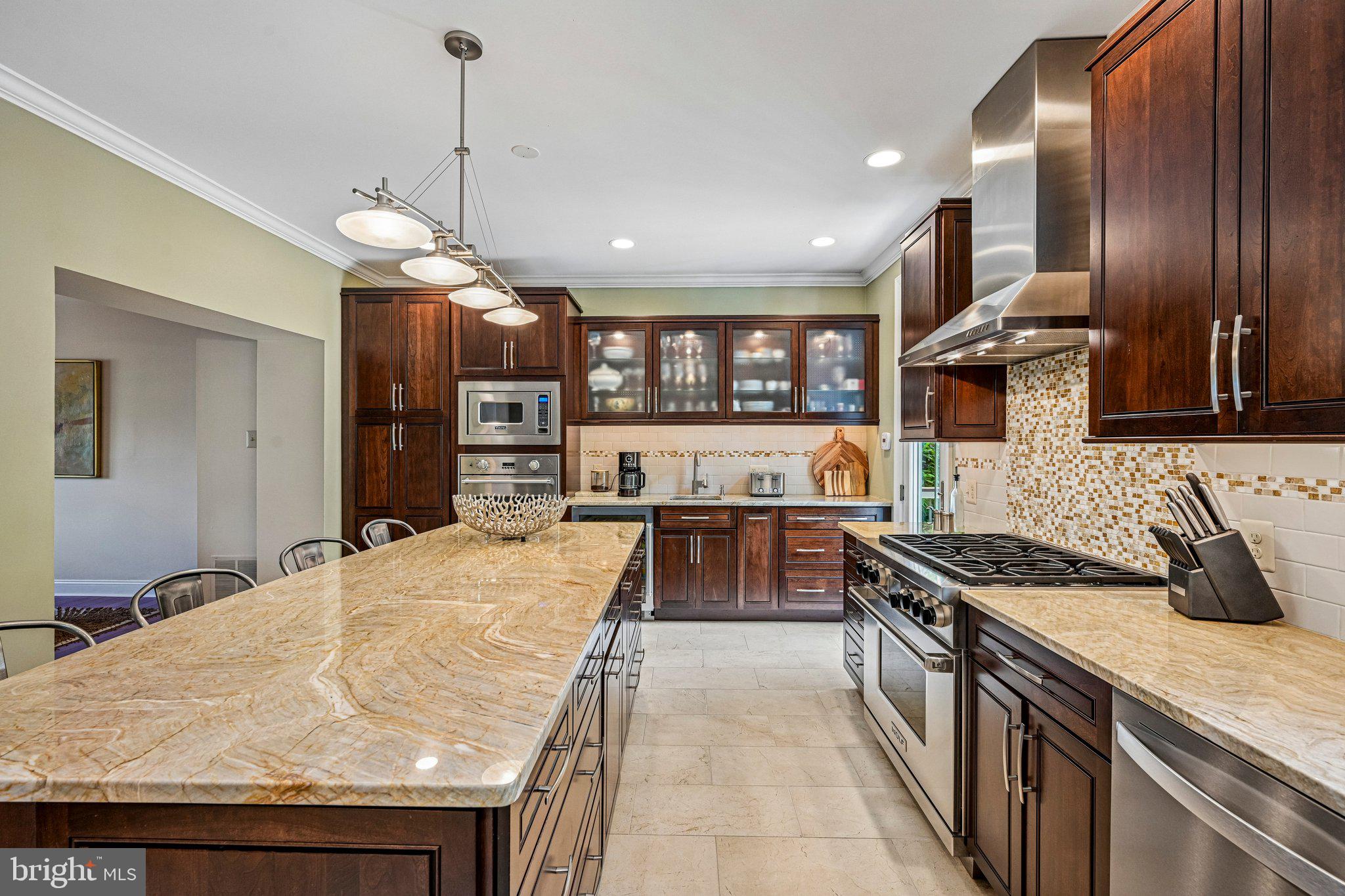 MONTGOMERY RIDGE - Residential