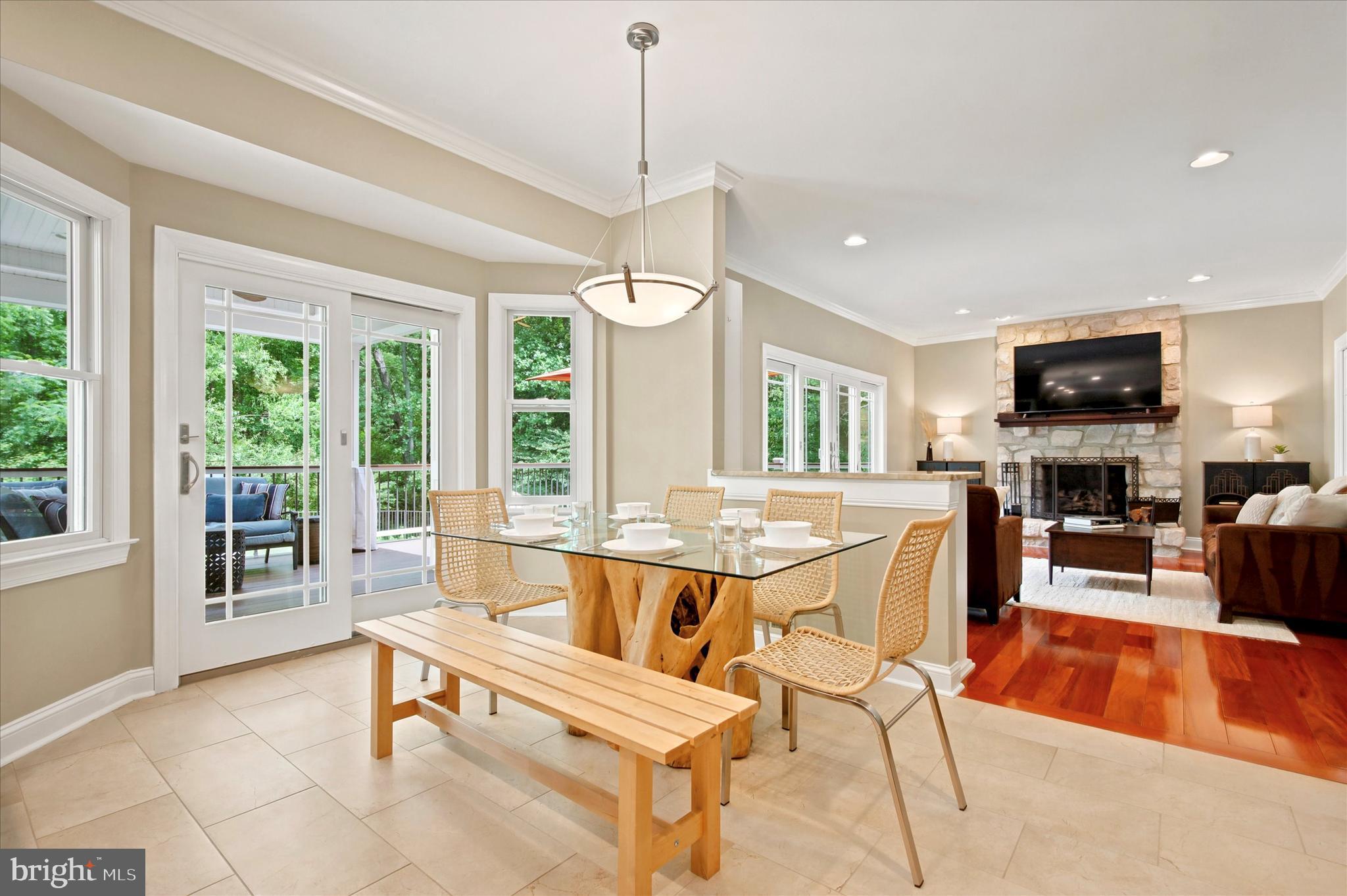MONTGOMERY RIDGE - Residential