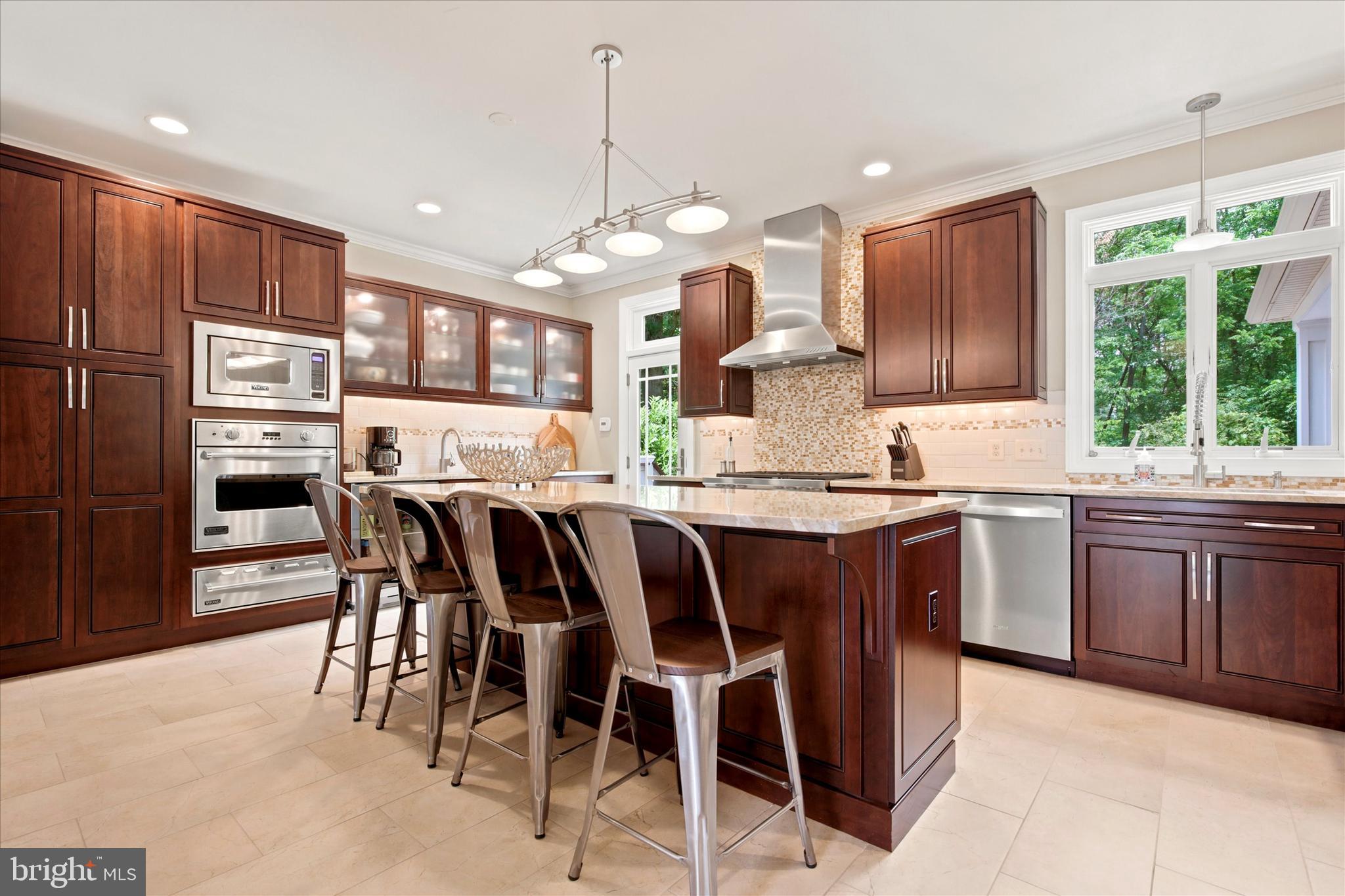 MONTGOMERY RIDGE - Residential
