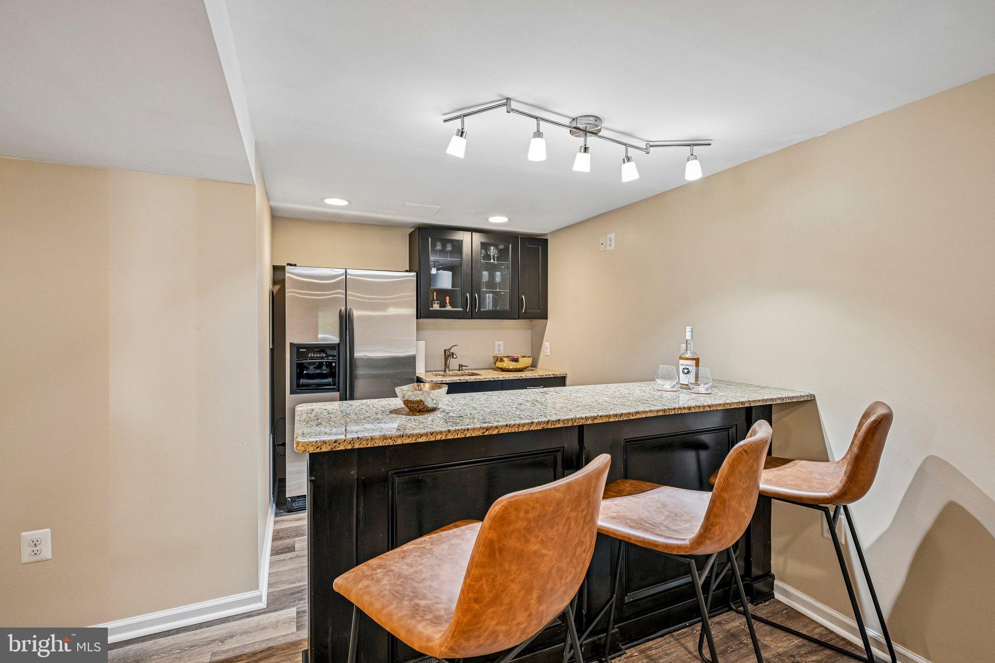 MONTGOMERY RIDGE - Residential
