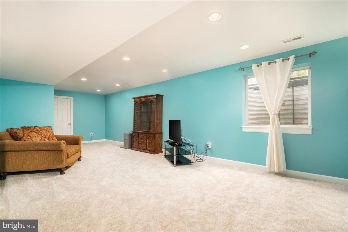 WASHINGTON TRAIL - Residential
