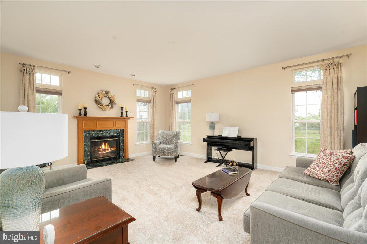 WASHINGTON TRAIL - Residential