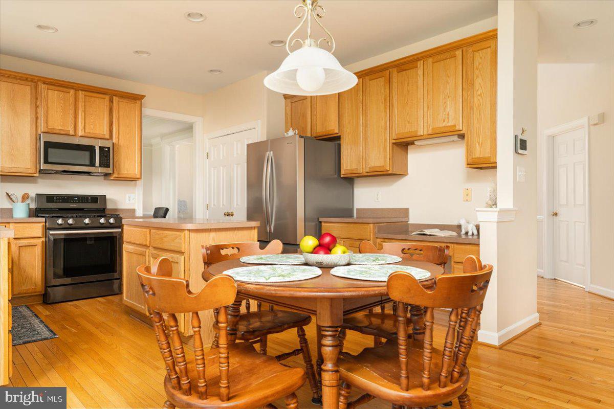WASHINGTON TRAIL - Residential