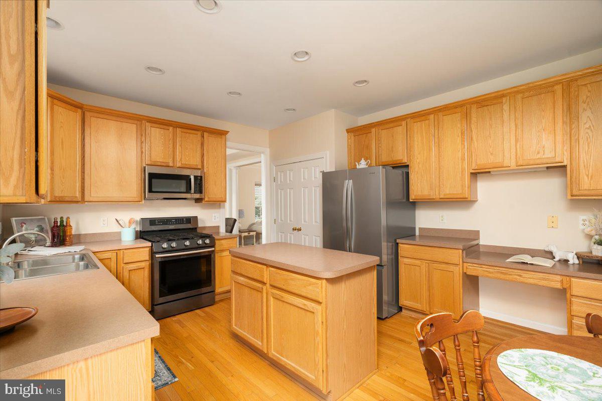 WASHINGTON TRAIL - Residential