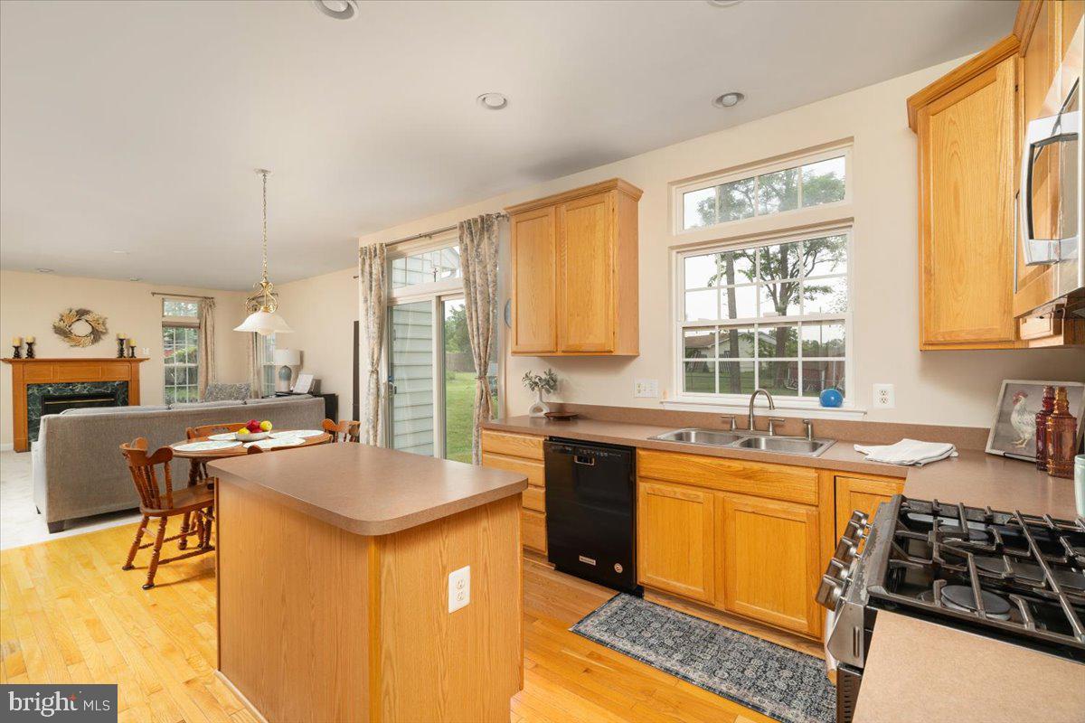 WASHINGTON TRAIL - Residential