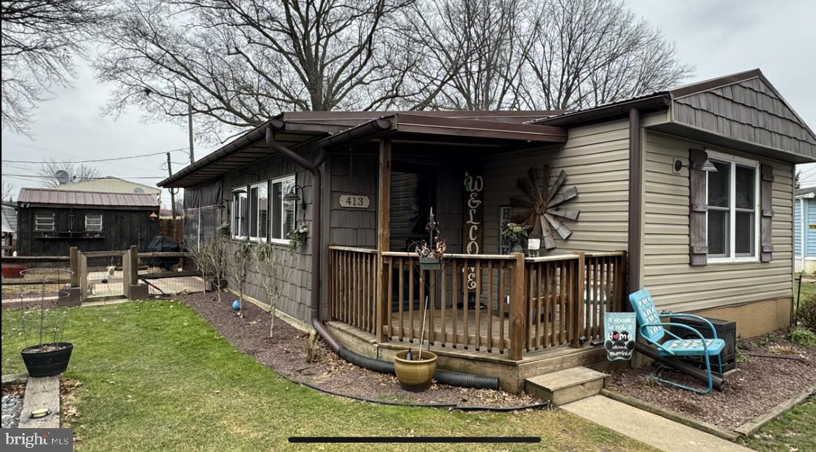 PINEHURST MANOR MHP - Residential