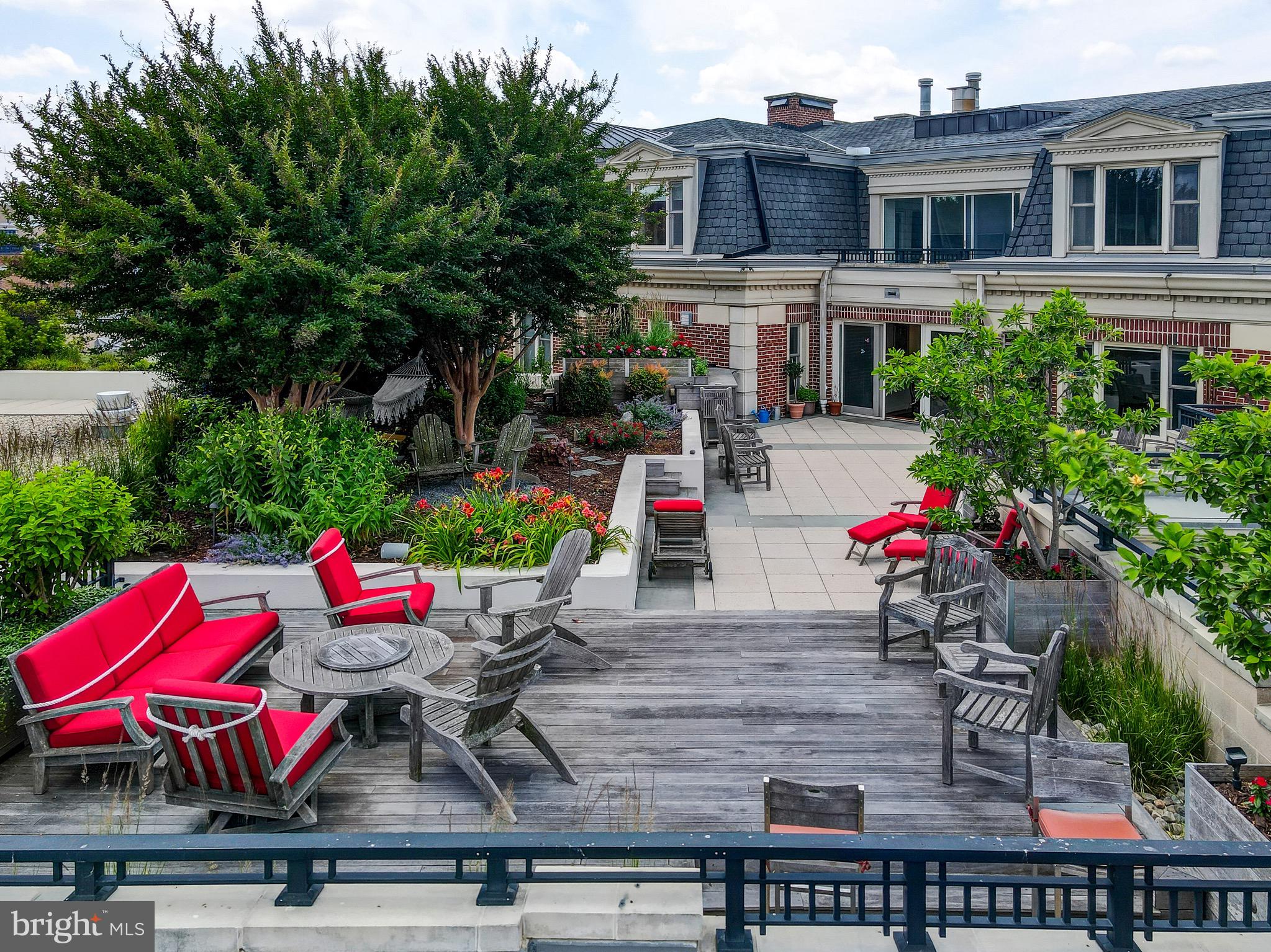 INNER HARBOR - Residential