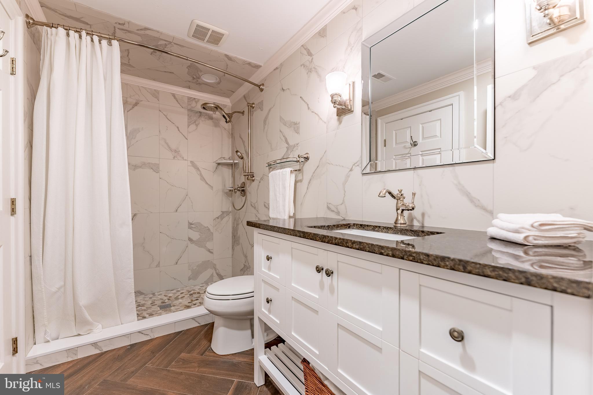 BAINBRIDGE - Residential