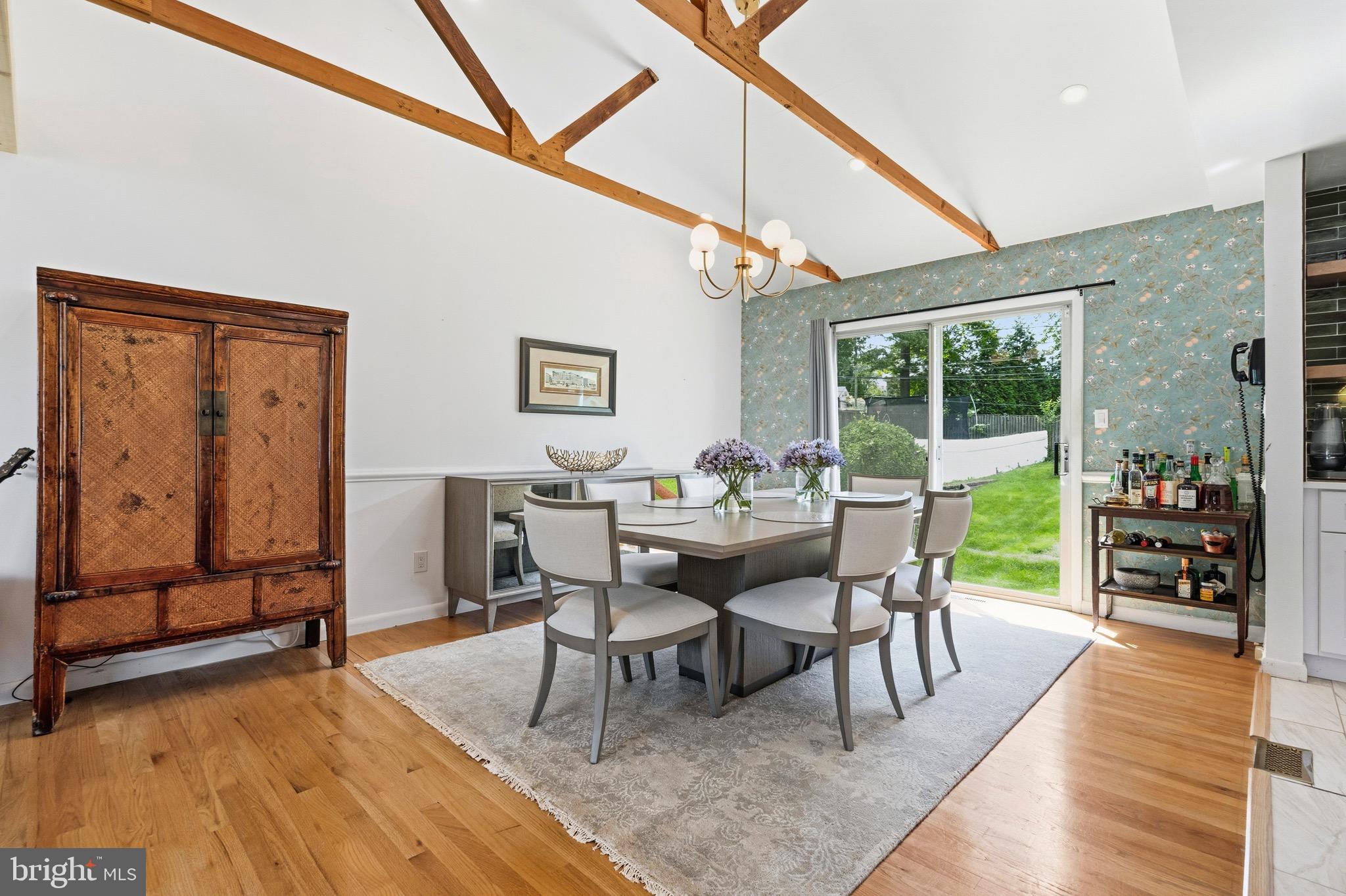 MAPLE RIDGE - Residential