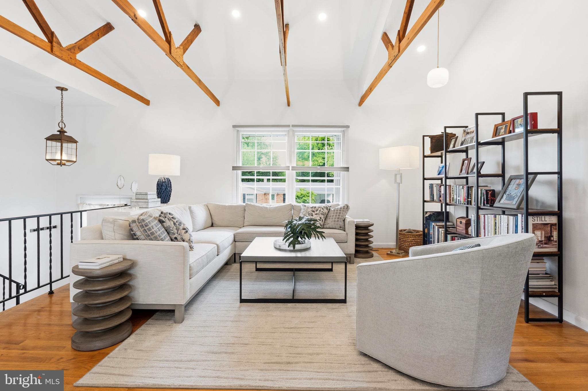 MAPLE RIDGE - Residential