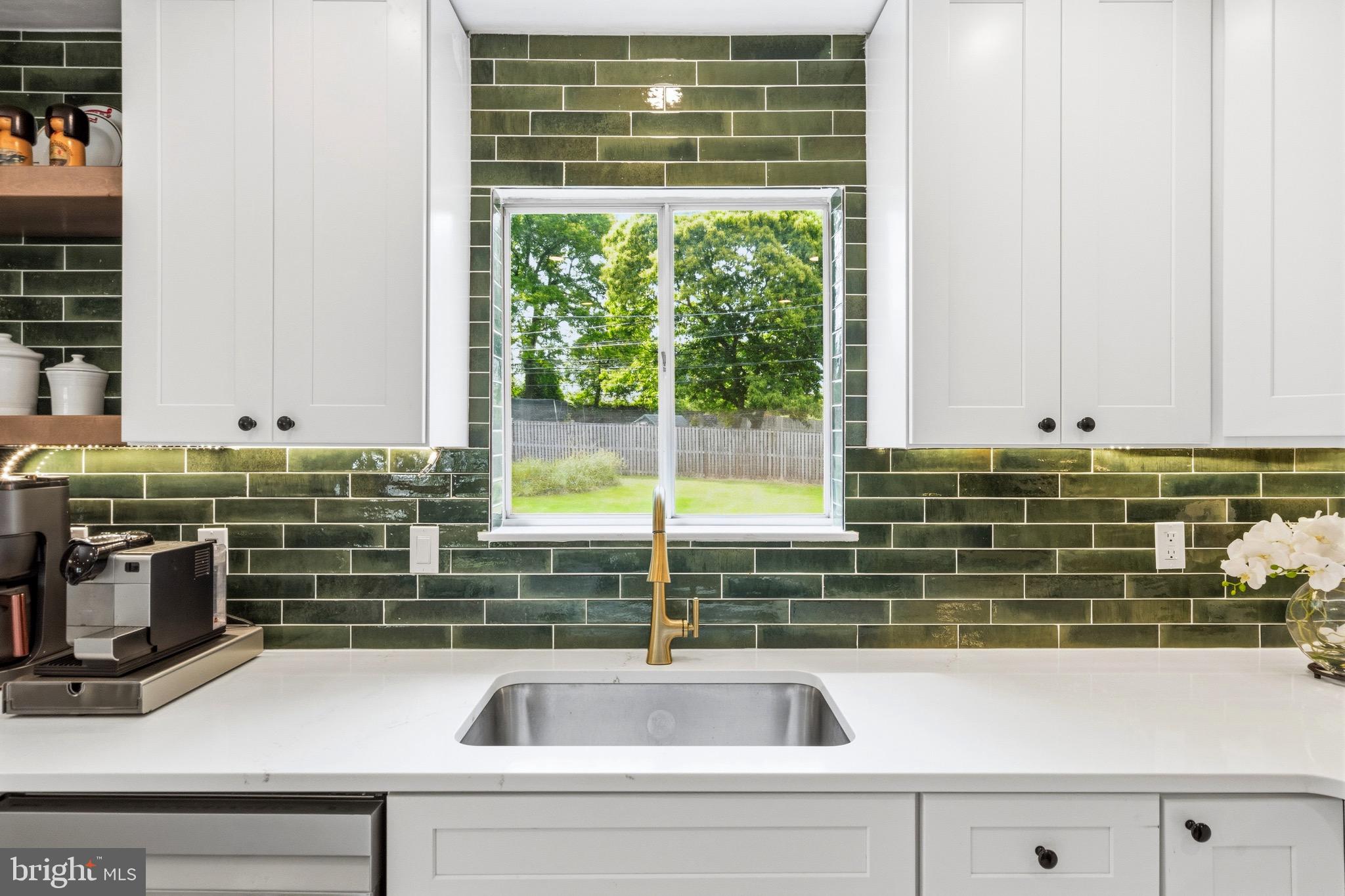 MAPLE RIDGE - Residential