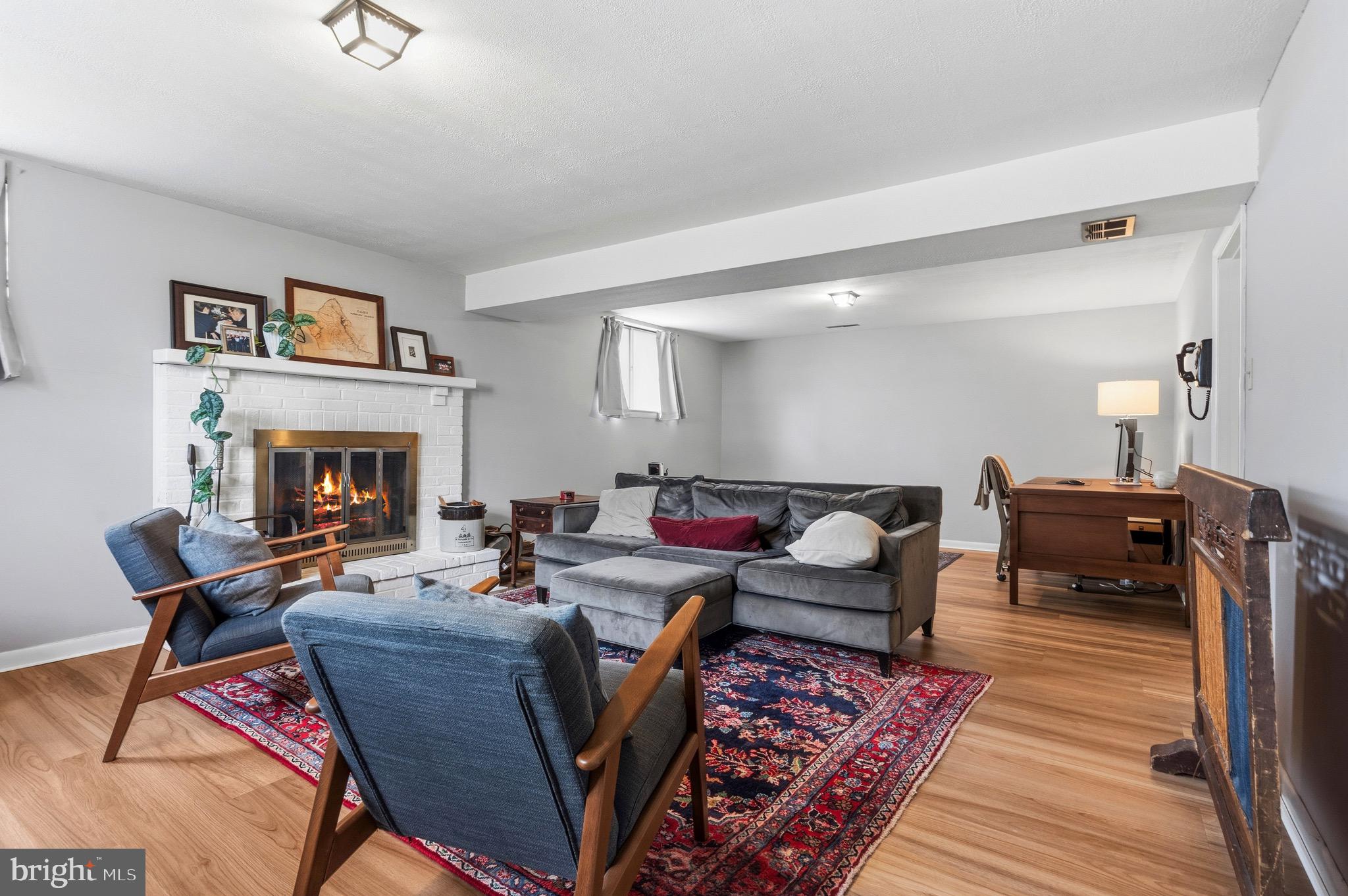 MAPLE RIDGE - Residential