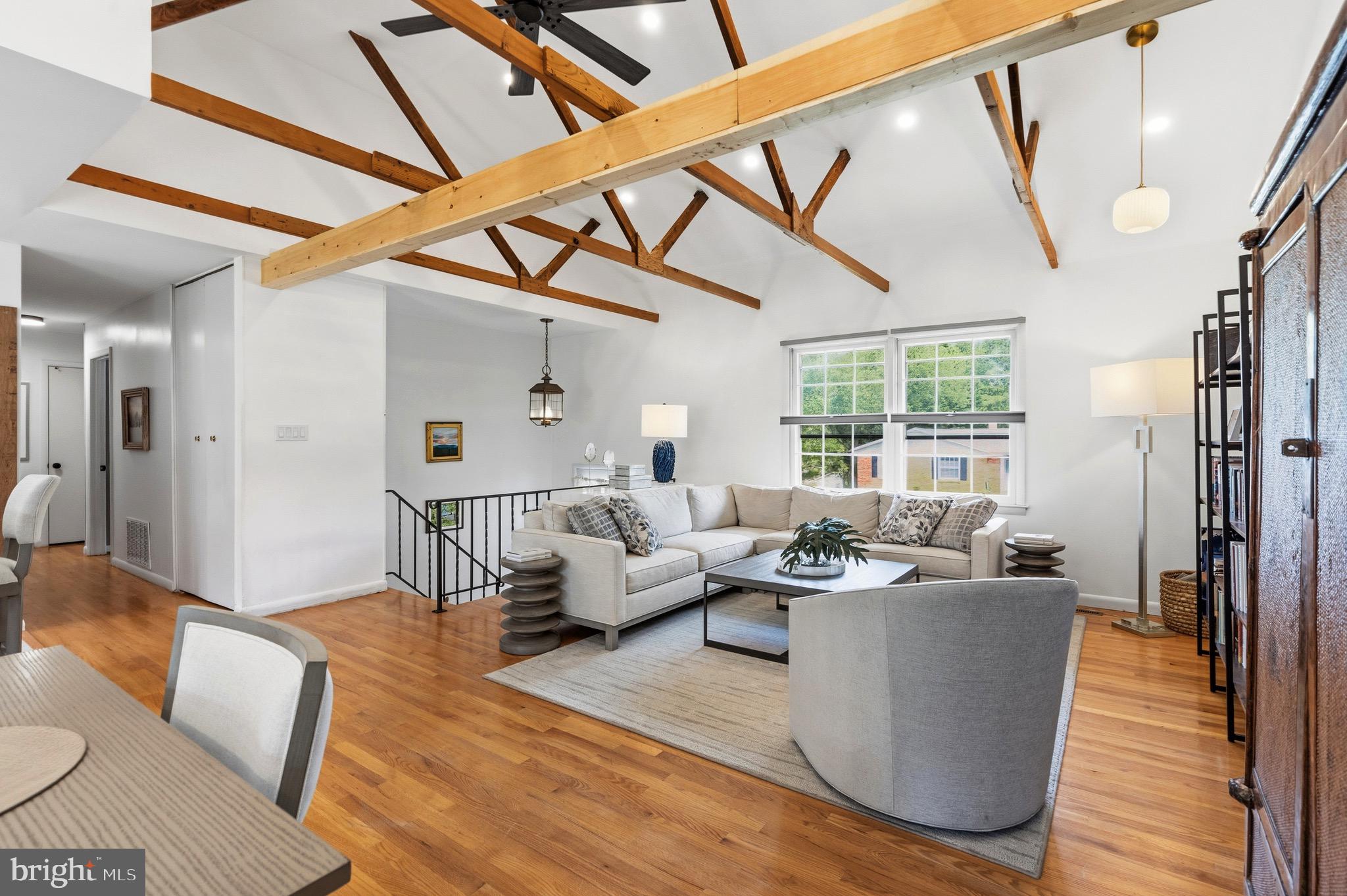 MAPLE RIDGE - Residential