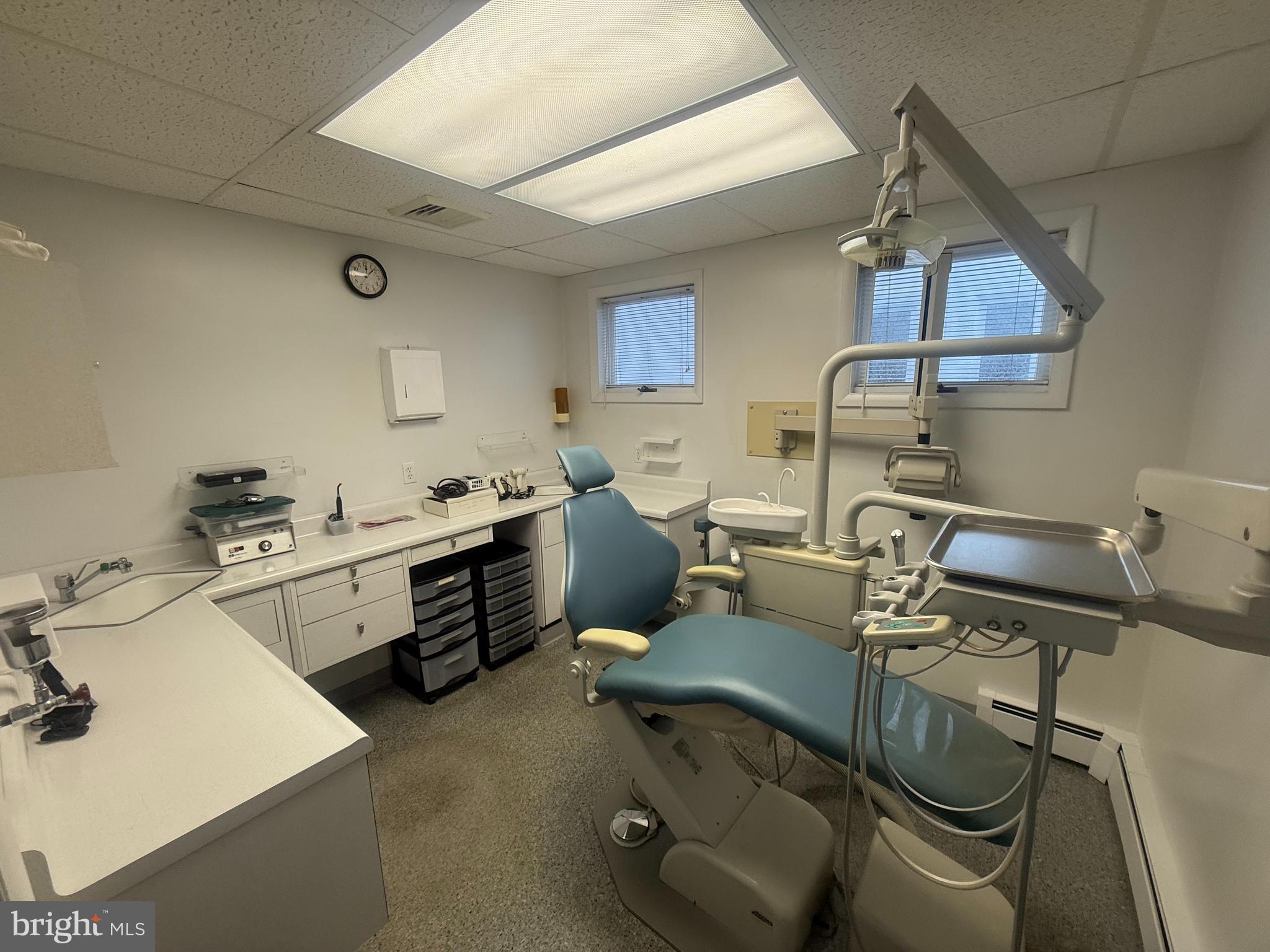 CHESTNUT HILL - Commercial Sale