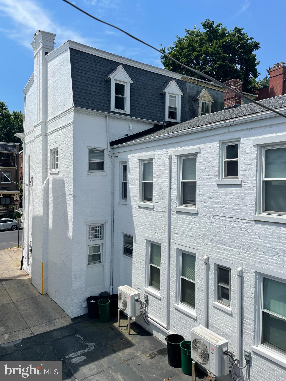 CHESTNUT HILL - Commercial Sale