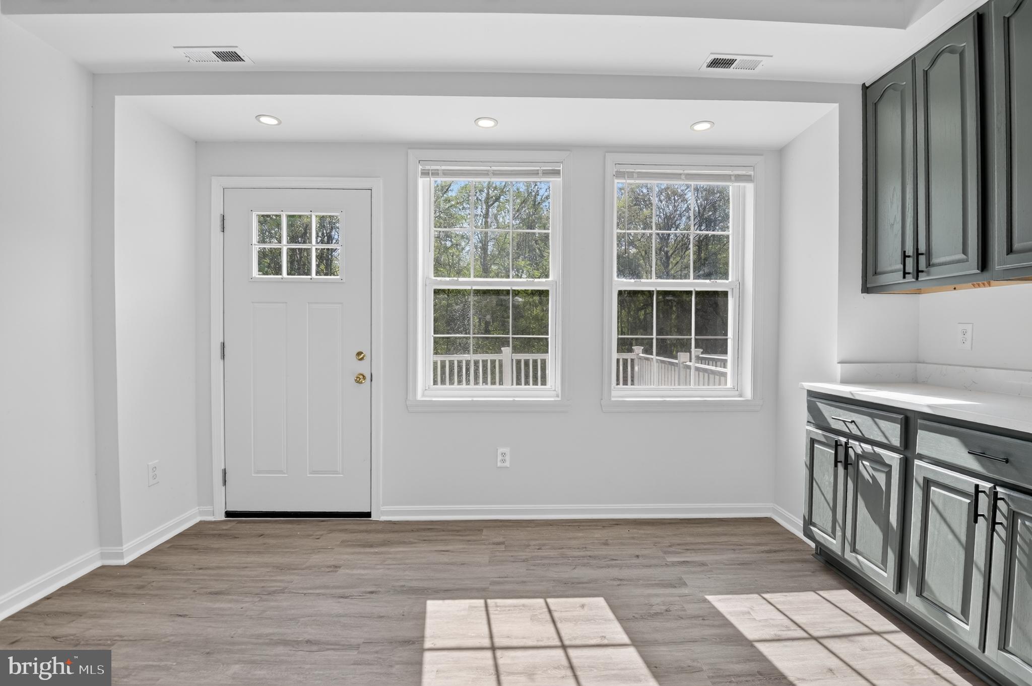 BROCK BRIDGE TOWNHOMES - Residential