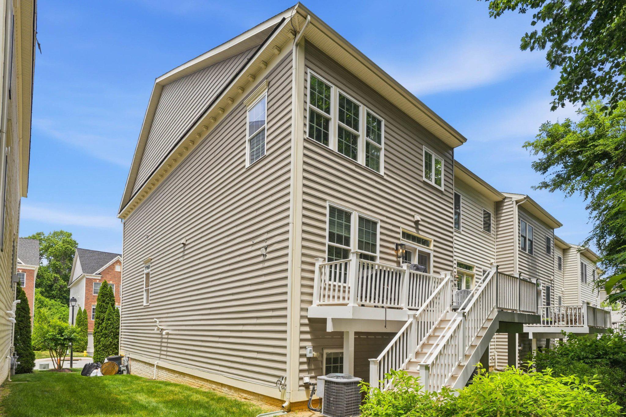 DEEP CREEK VILLAGE - Residential