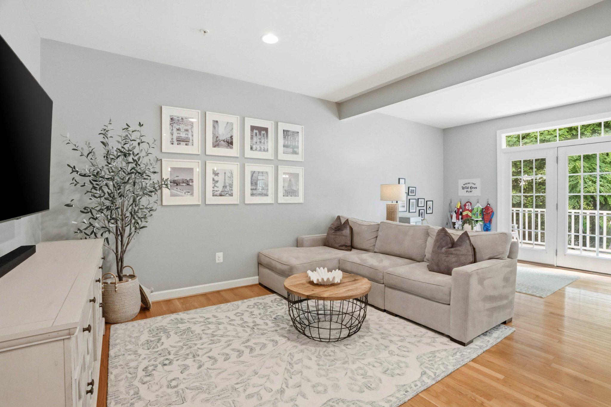 DEEP CREEK VILLAGE - Residential