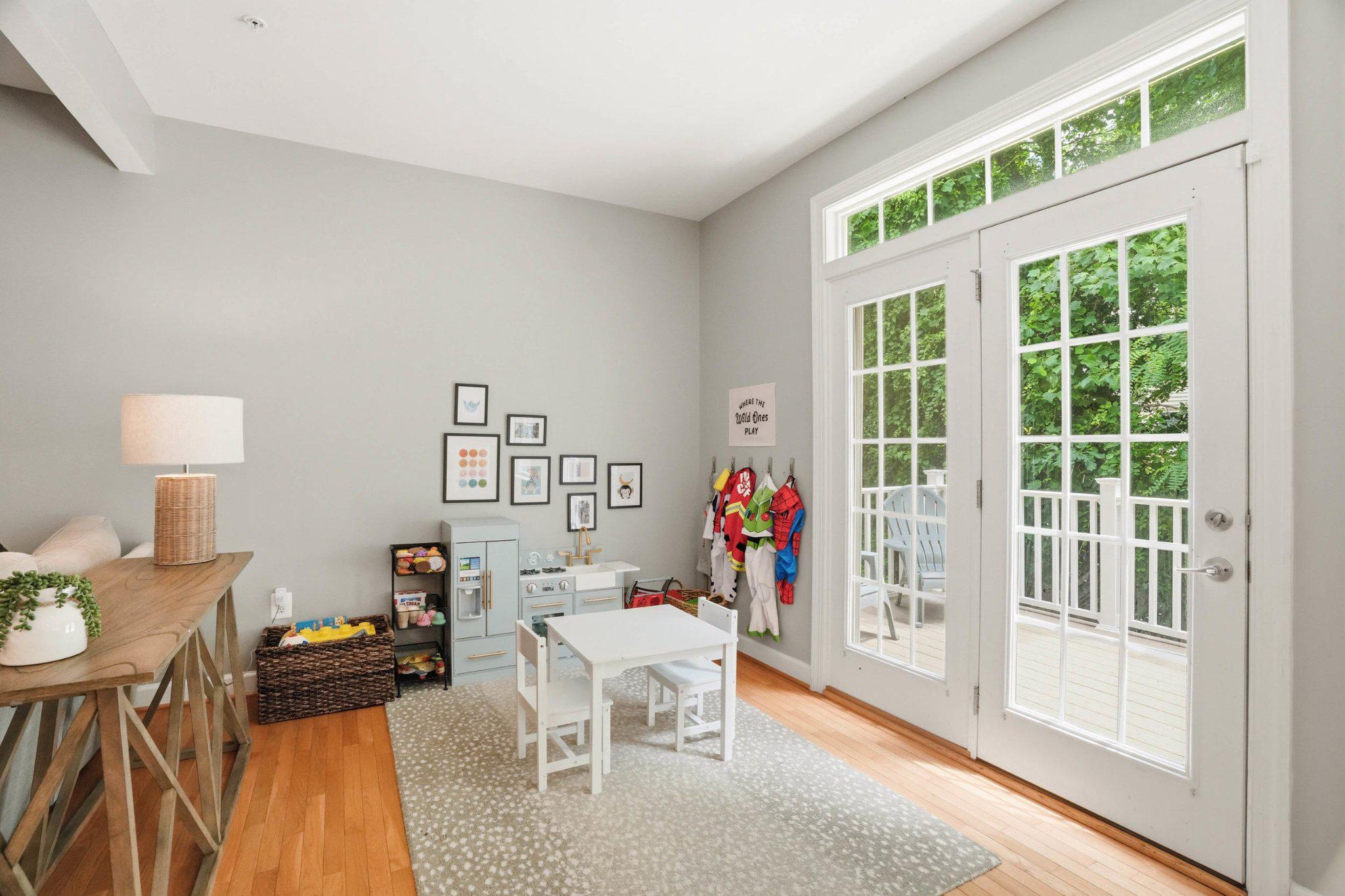 DEEP CREEK VILLAGE - Residential