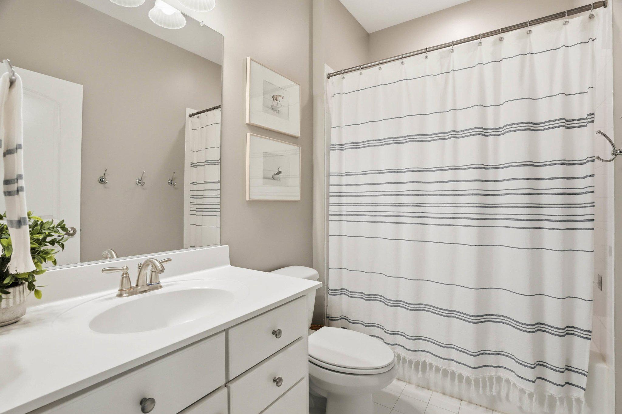 DEEP CREEK VILLAGE - Residential