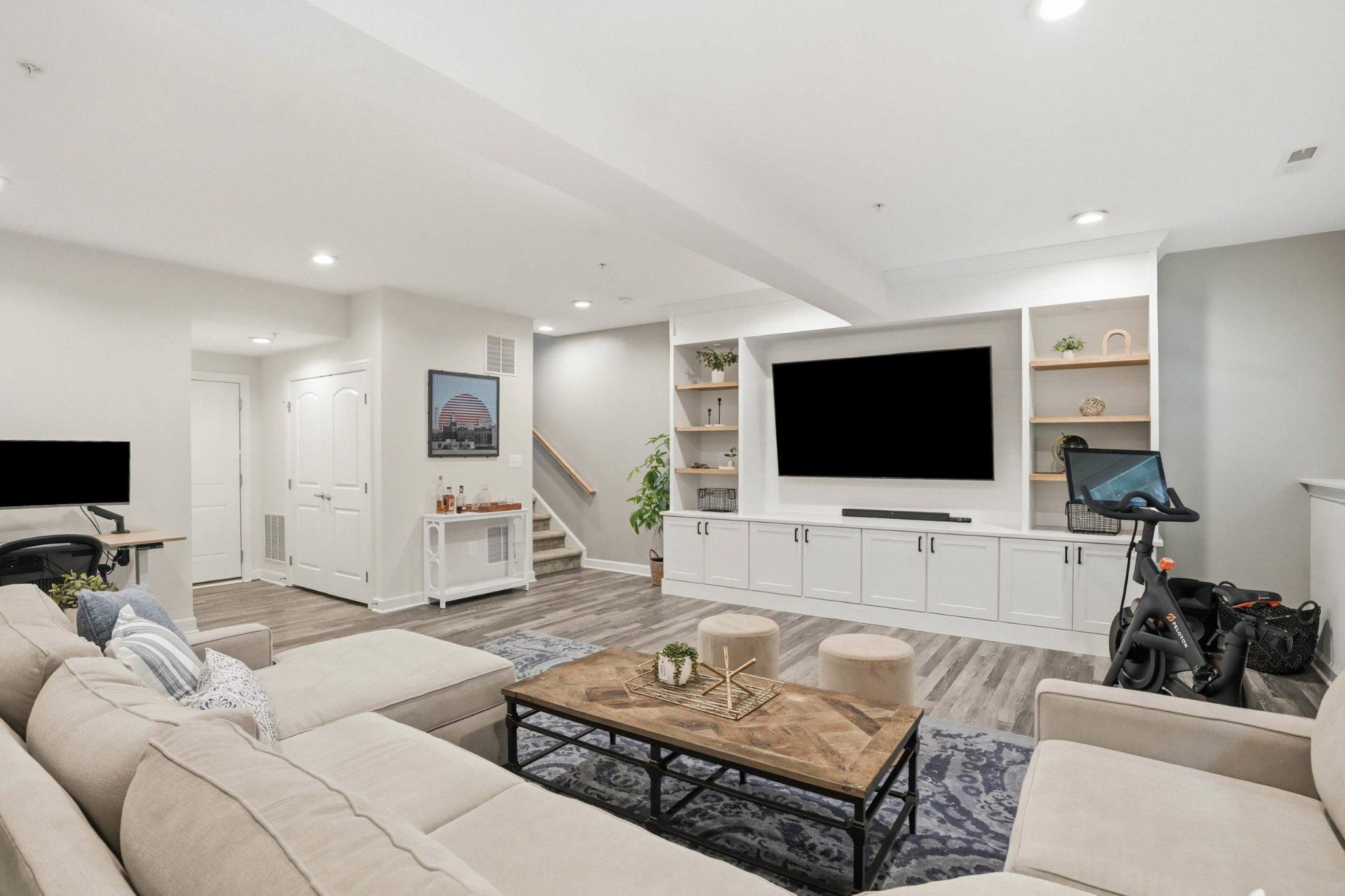 DEEP CREEK VILLAGE - Residential