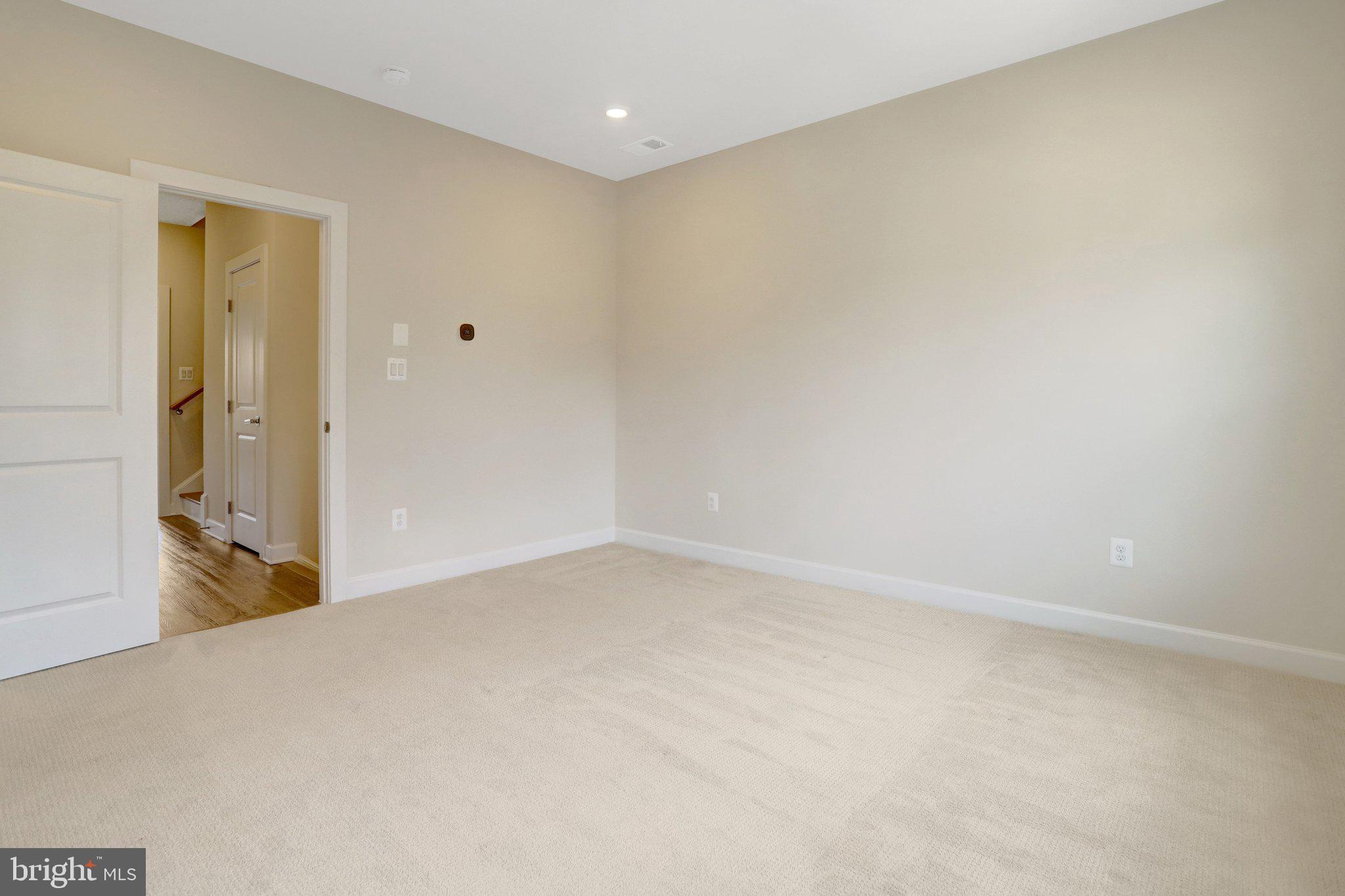 CARLIN SPRINGS - Residential
