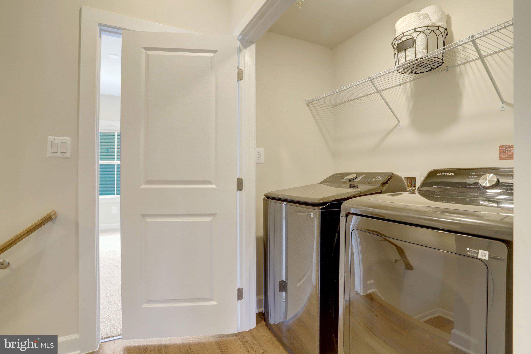 CARLIN SPRINGS - Residential
