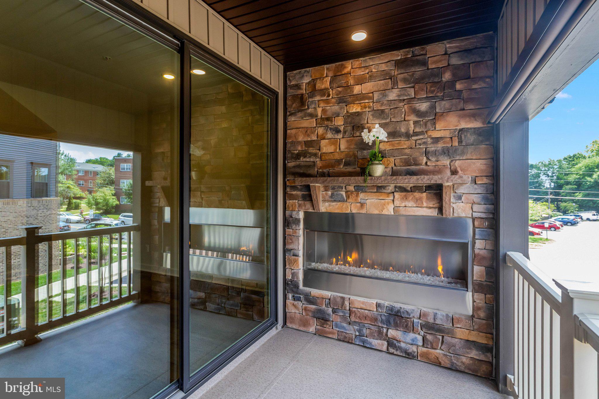 CARLIN SPRINGS - Residential