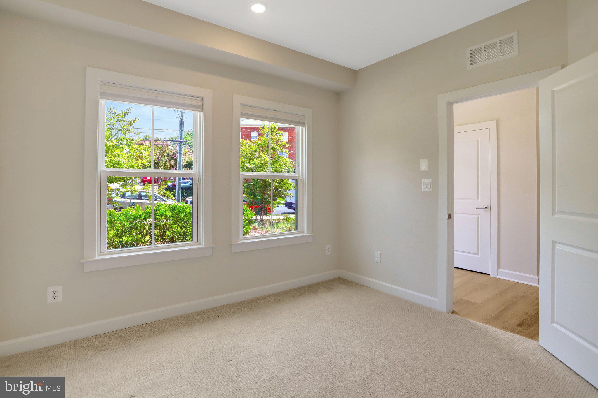 CARLIN SPRINGS - Residential