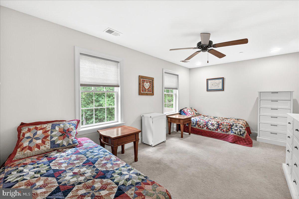 DAISY HILL ESTATES - Residential