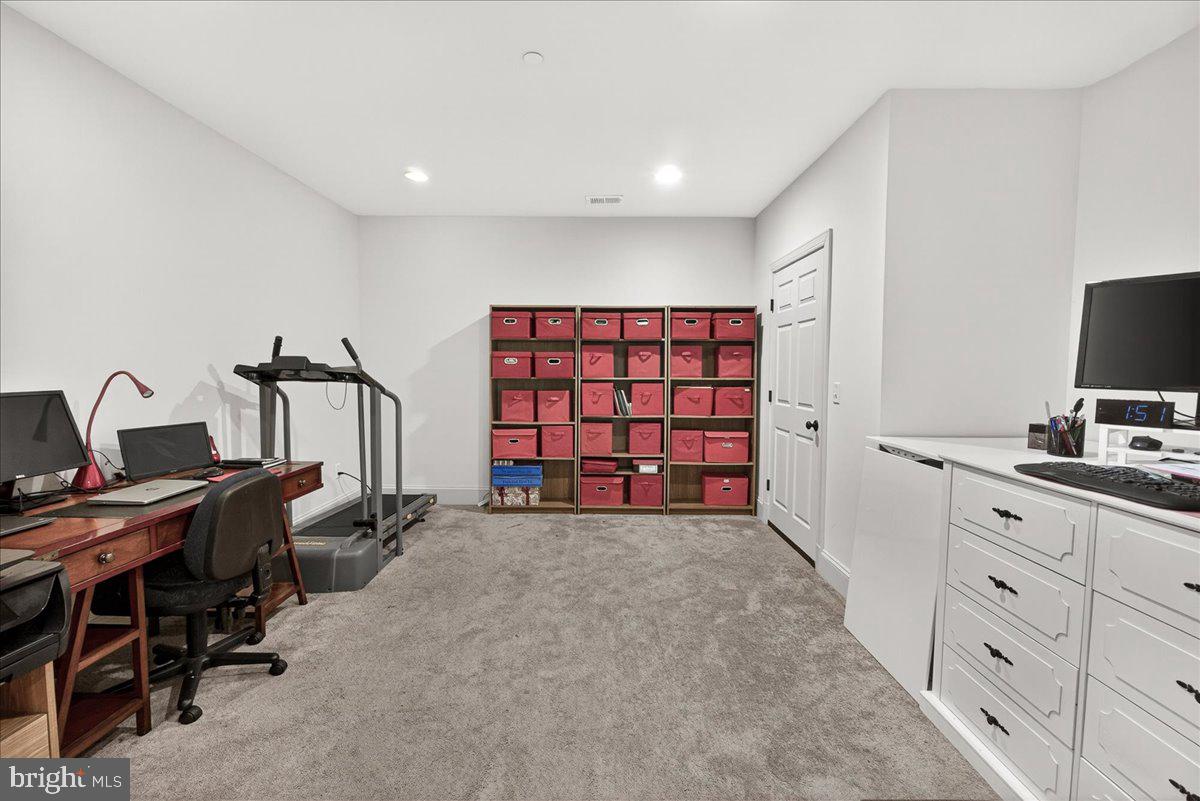 DAISY HILL ESTATES - Residential