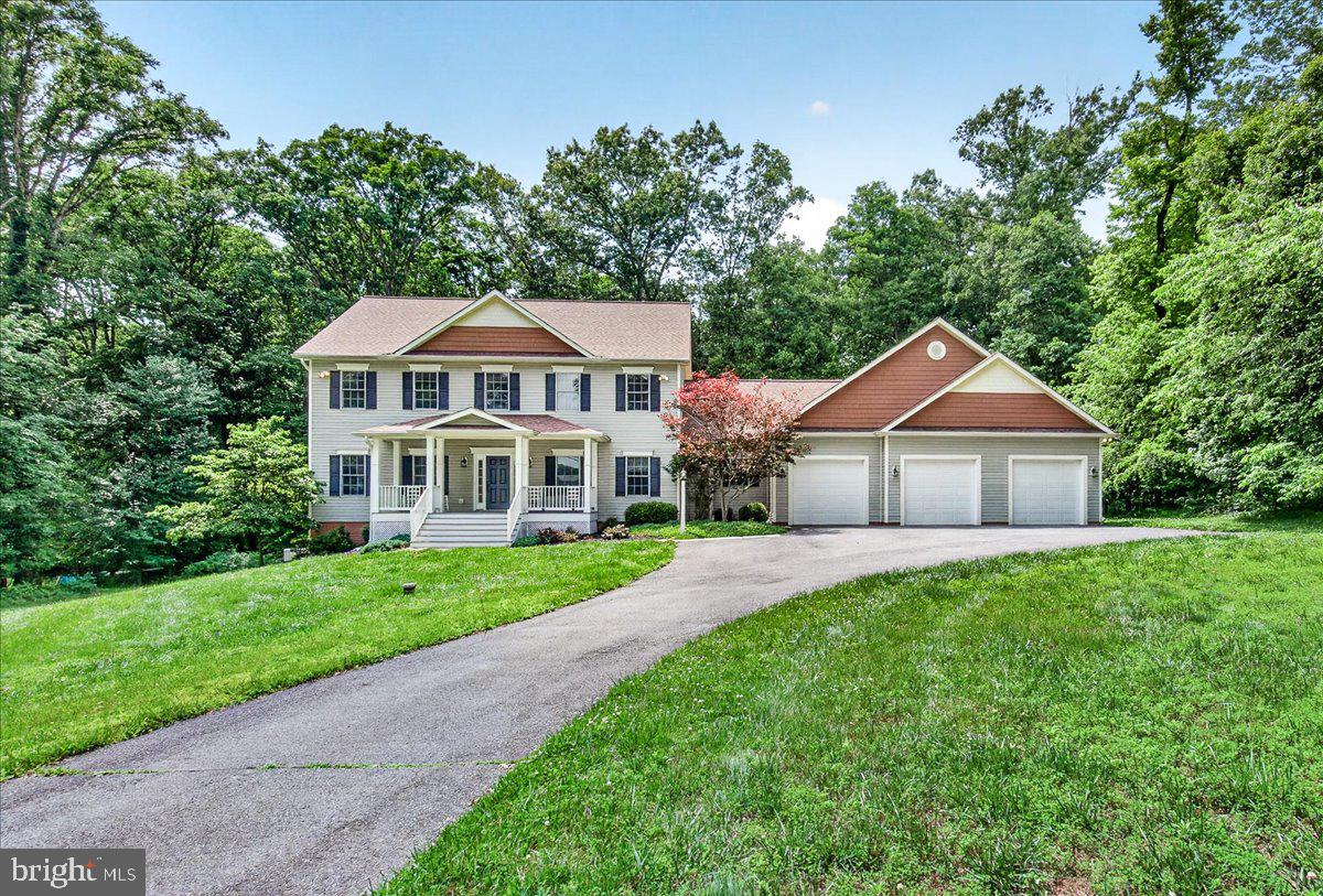 DAISY HILL ESTATES - Residential