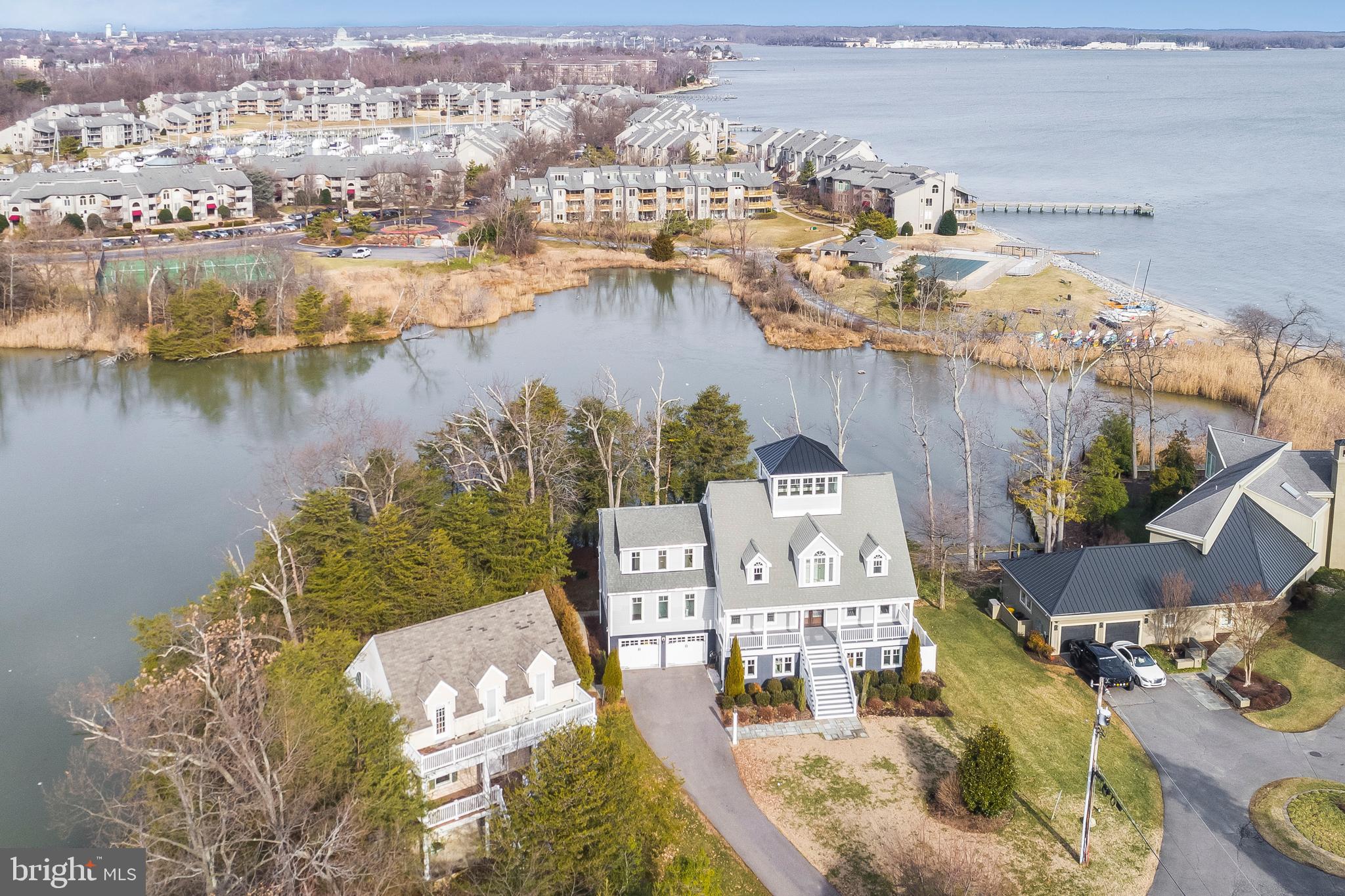 ANNAPOLIS ROADS - Residential