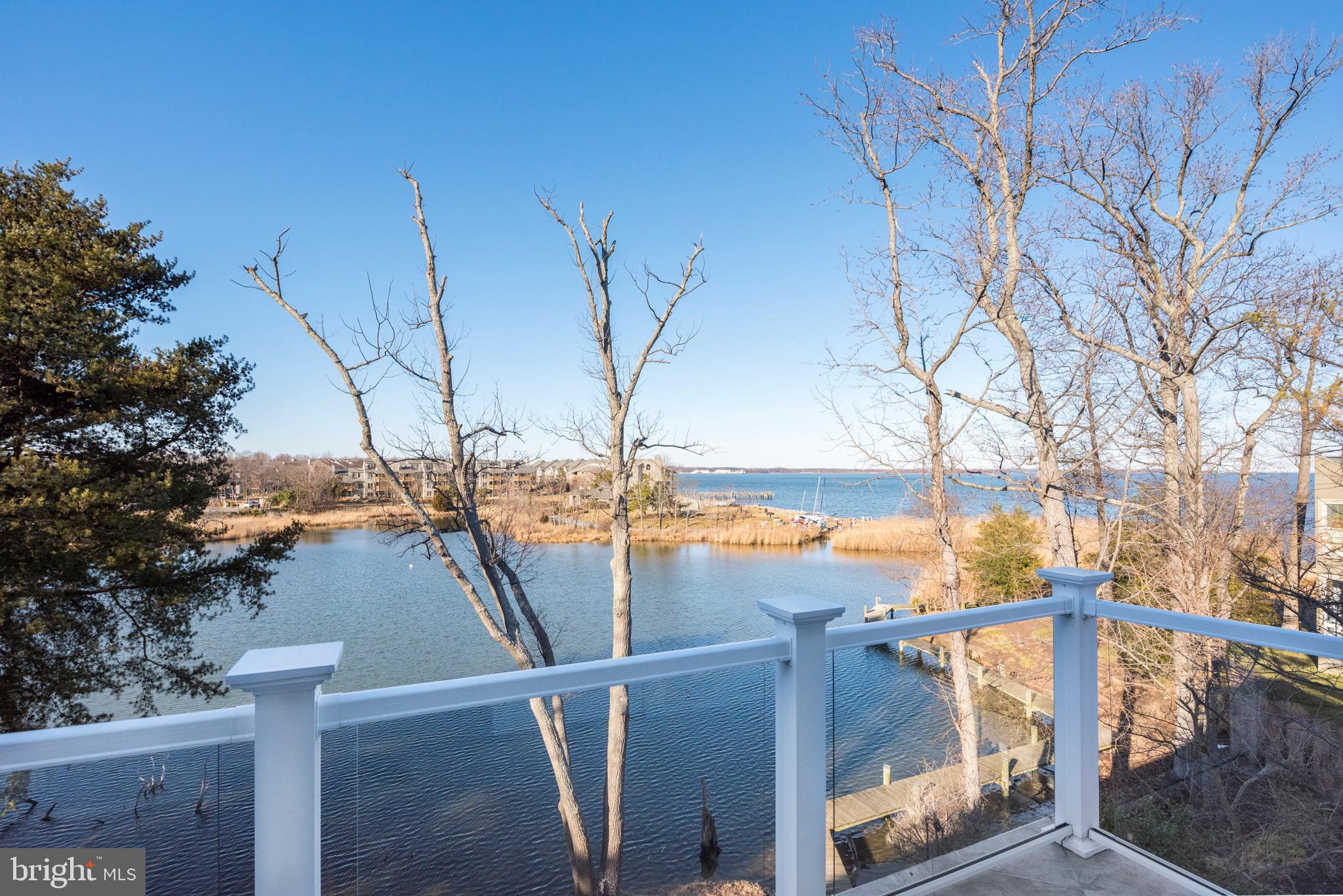 ANNAPOLIS ROADS - Residential