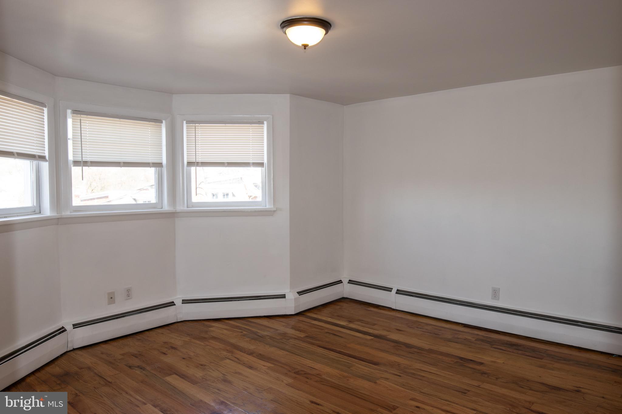 GREENWOOD HILL - Residential Lease
