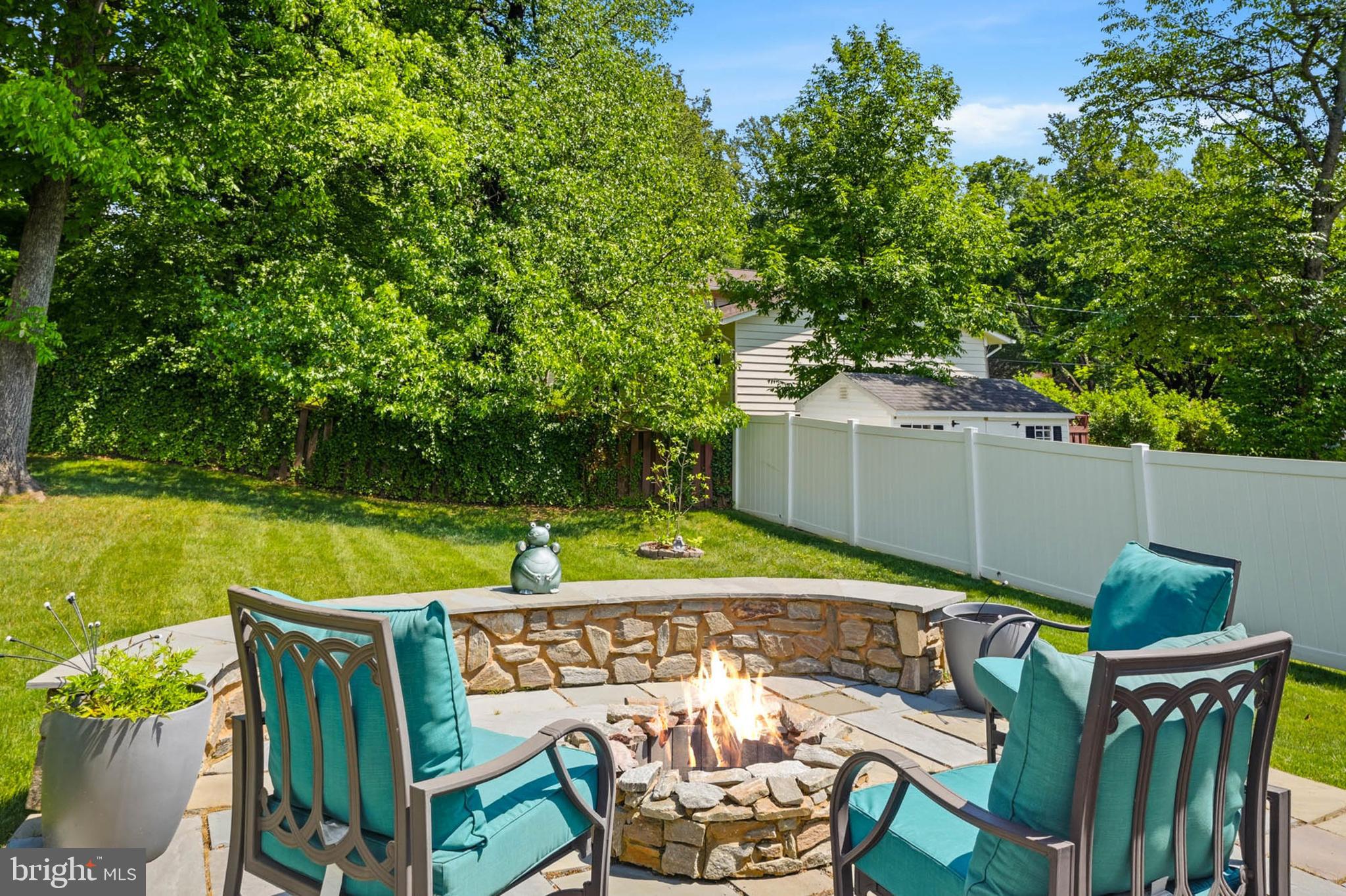 ROCK CREEK MANOR - Residential