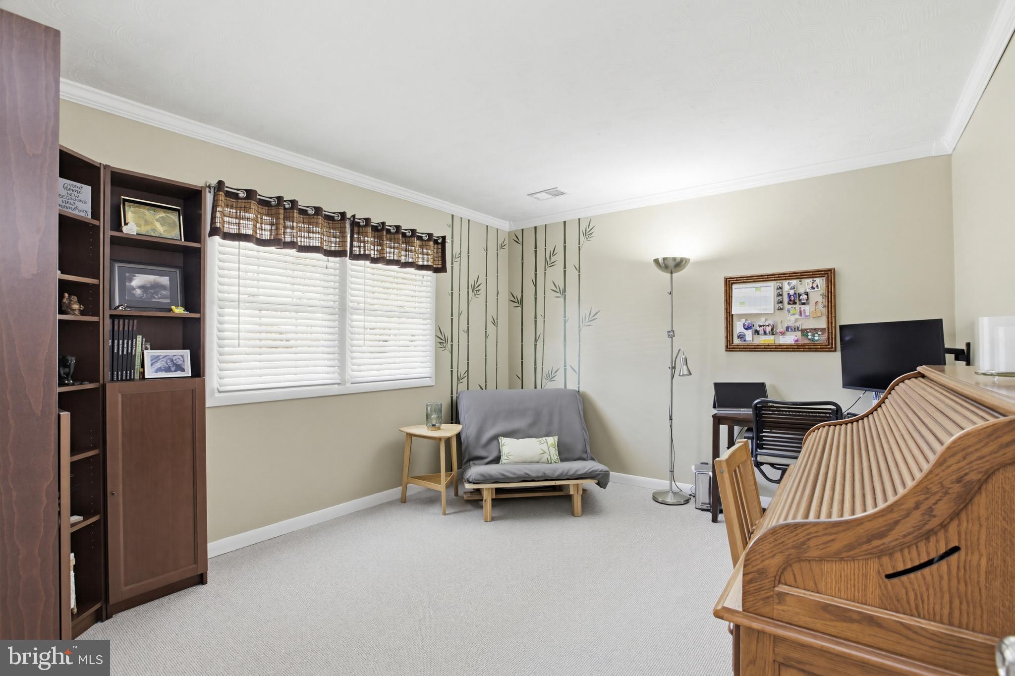 ROCK CREEK MANOR - Residential