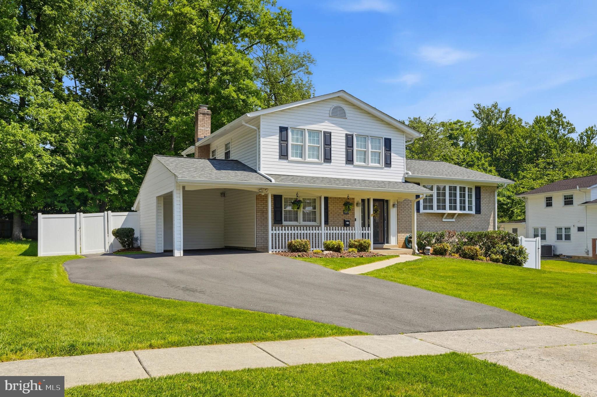 ROCK CREEK MANOR - Residential