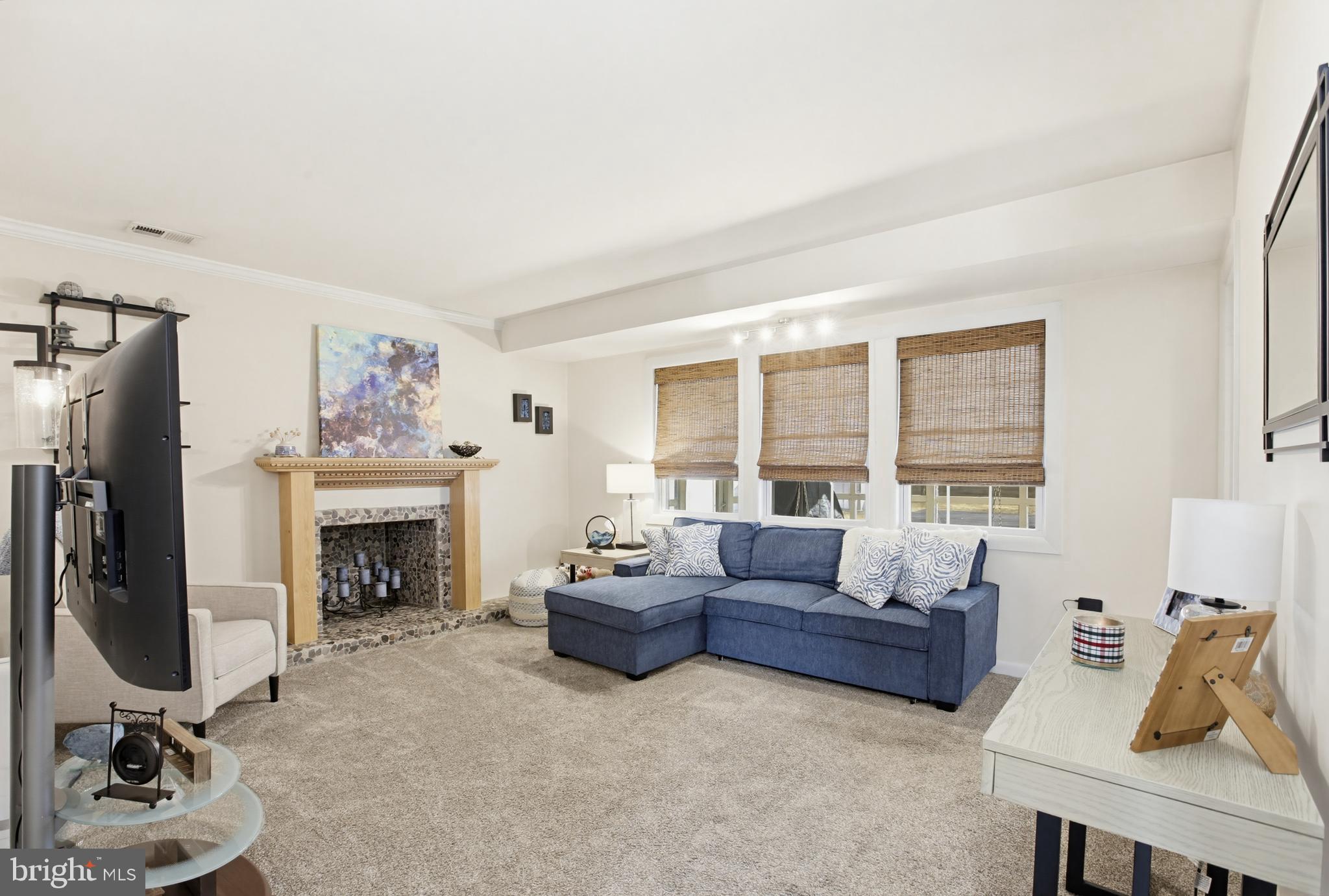 ROCK CREEK MANOR - Residential