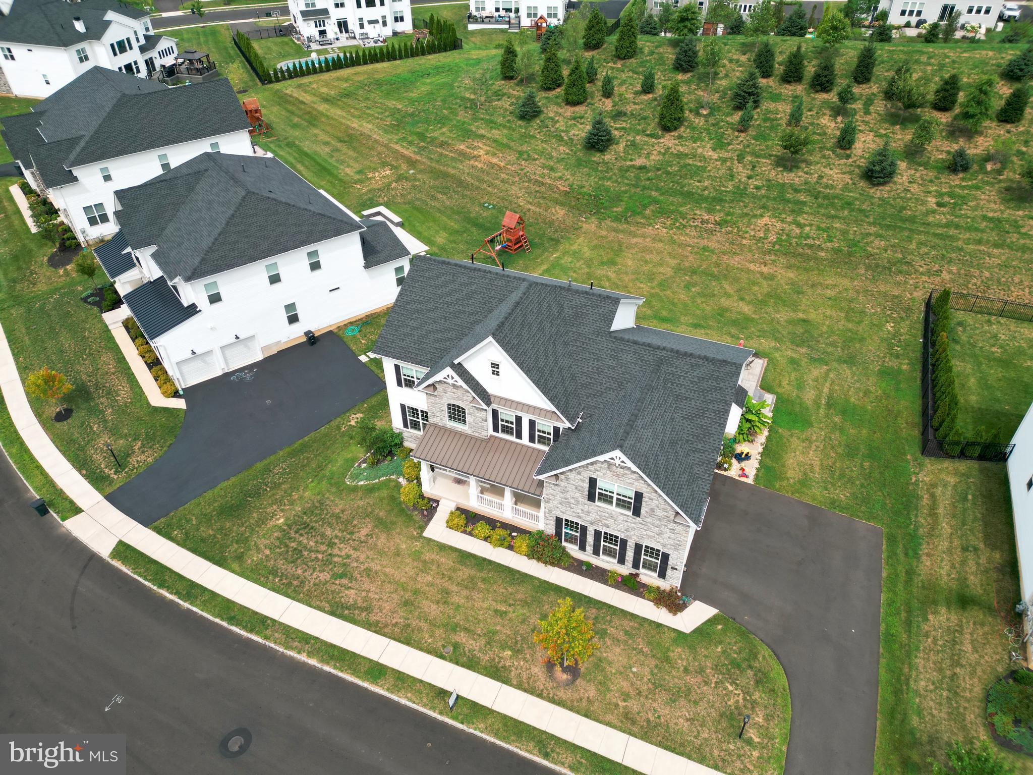 HUNTINGDON VALLEY - Residential