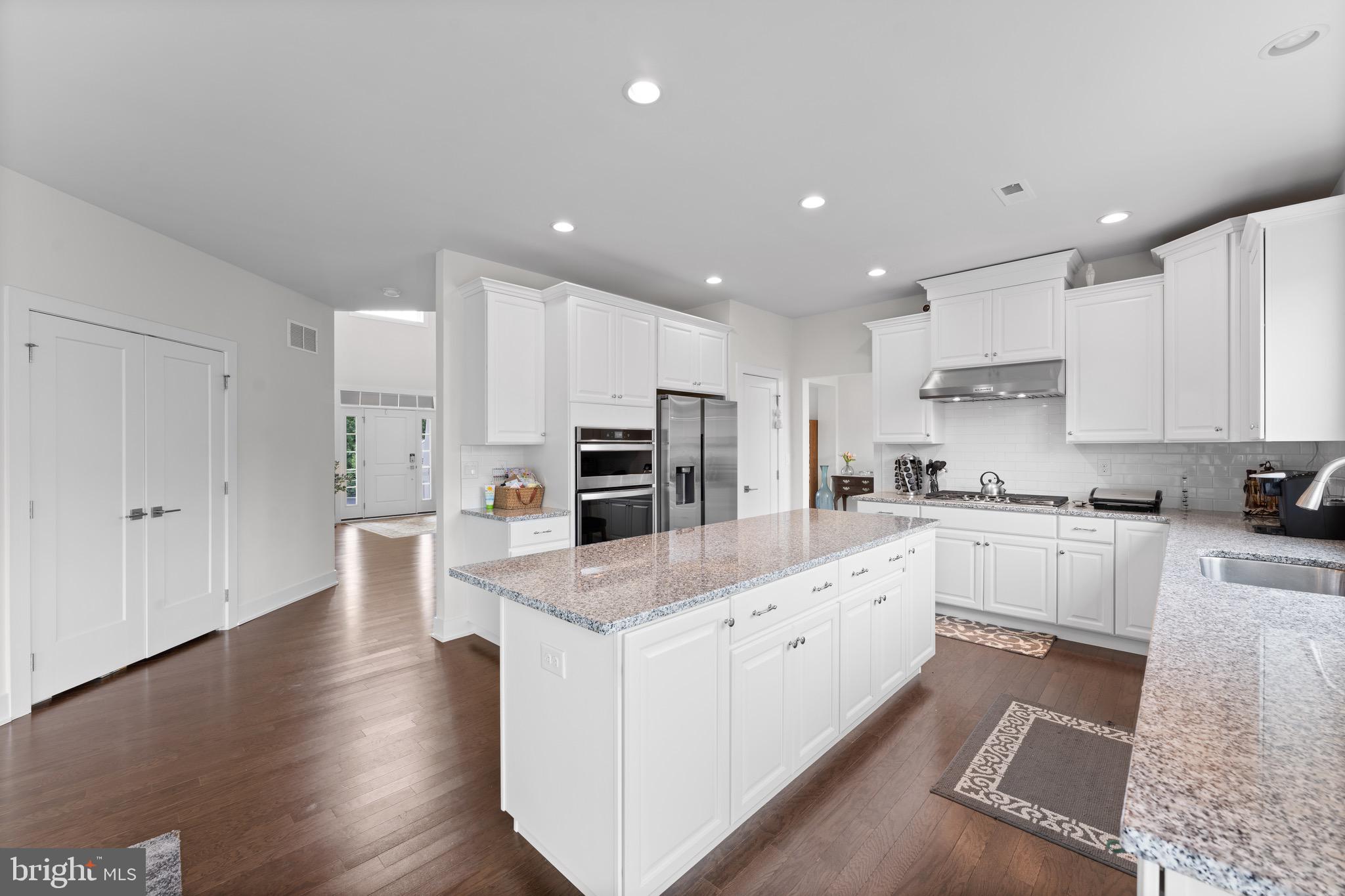 HUNTINGDON VALLEY - Residential