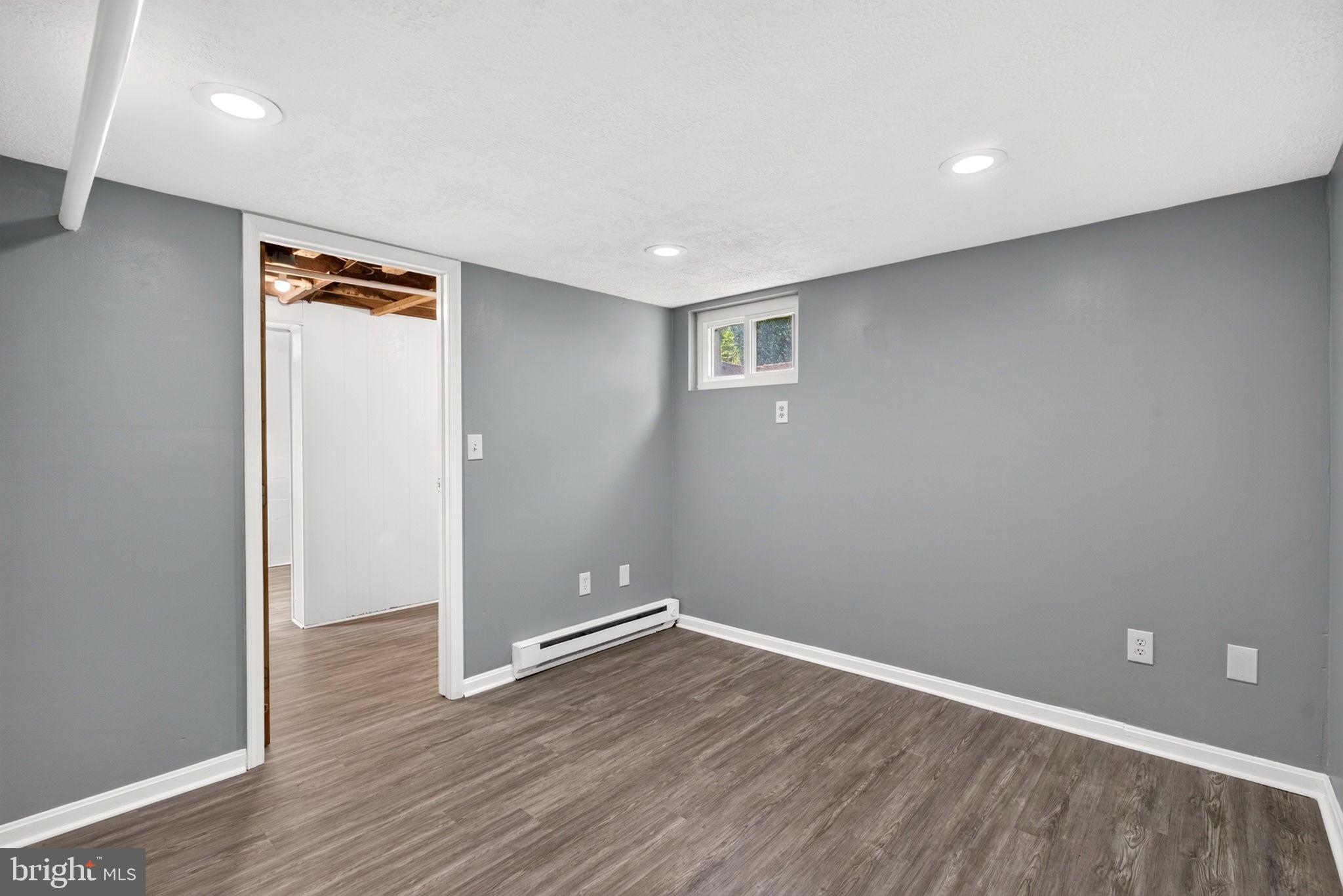 FULLERTON - Residential
