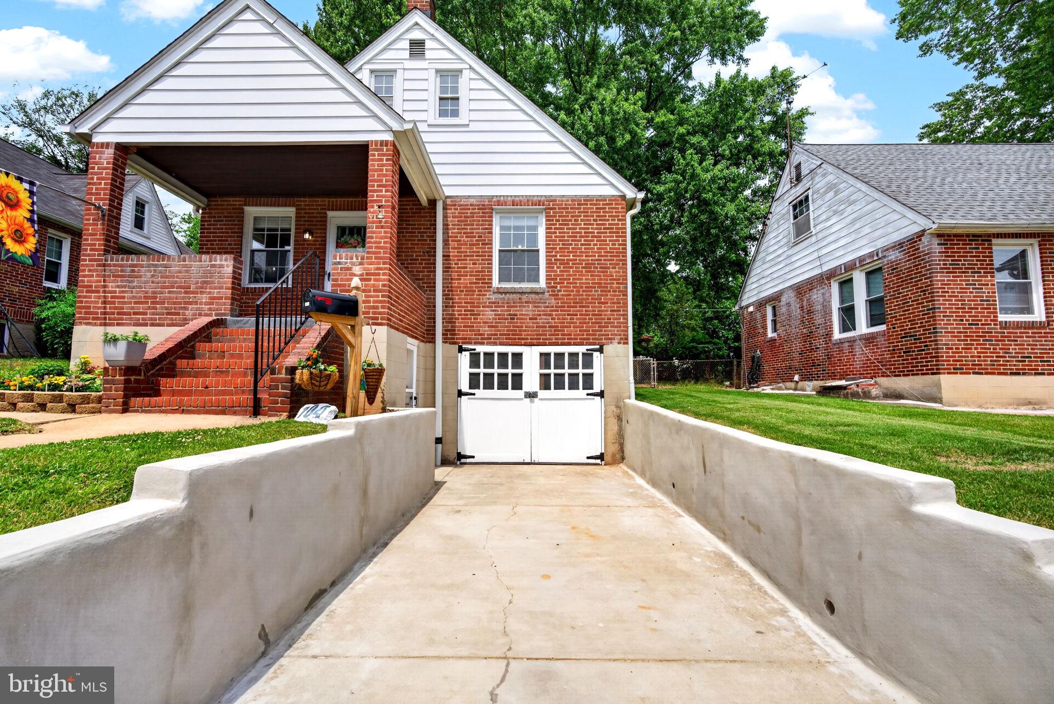 FULLERTON - Residential