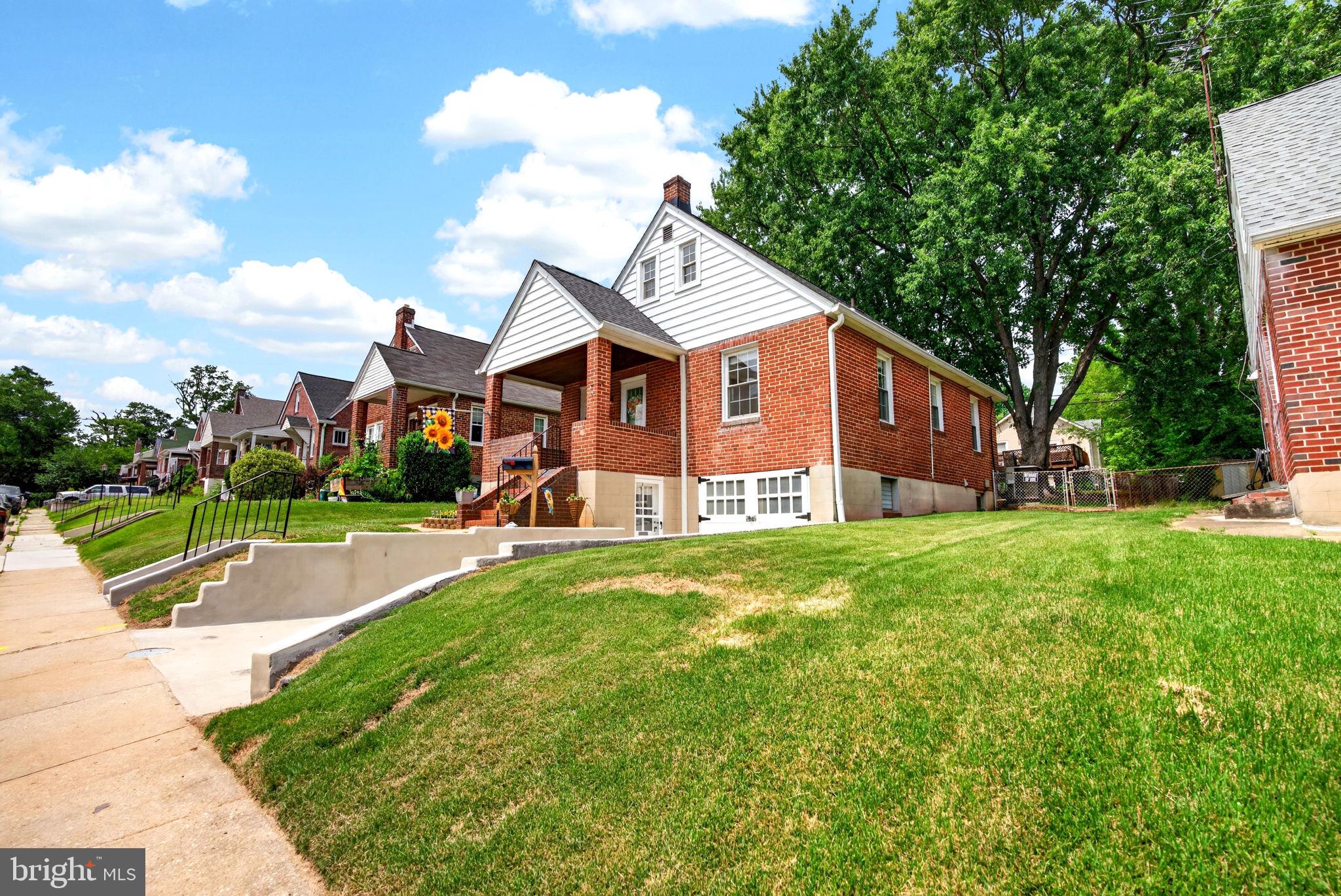 FULLERTON - Residential