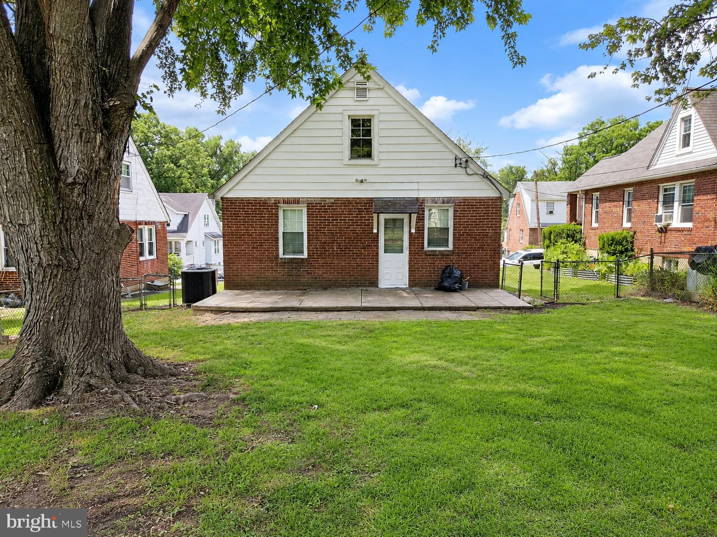 FULLERTON - Residential