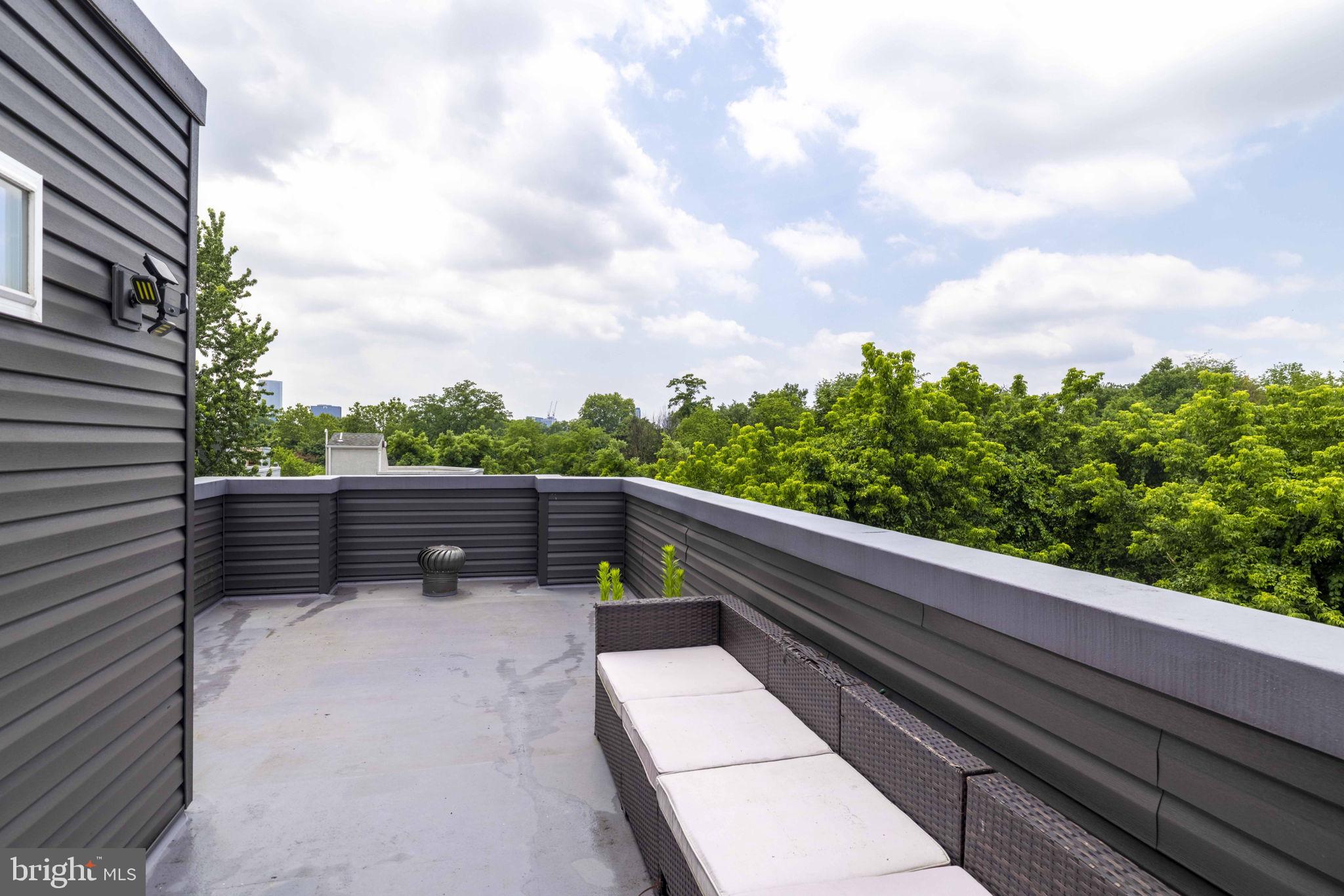 FAIRMOUNT - Residential