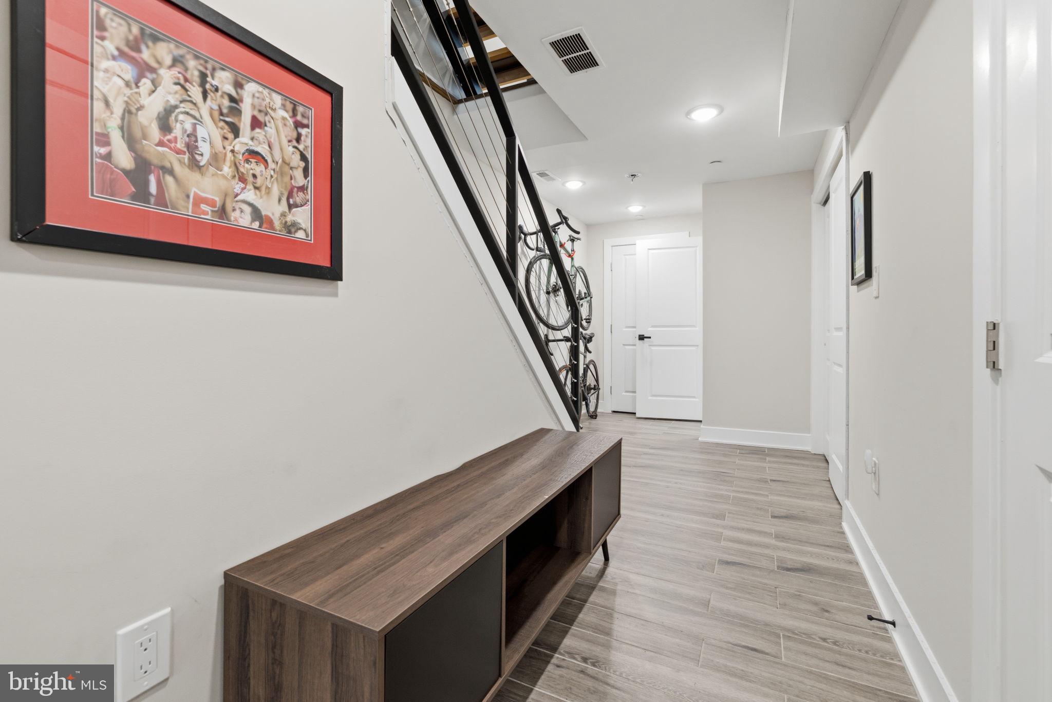 FAIRMOUNT - Residential